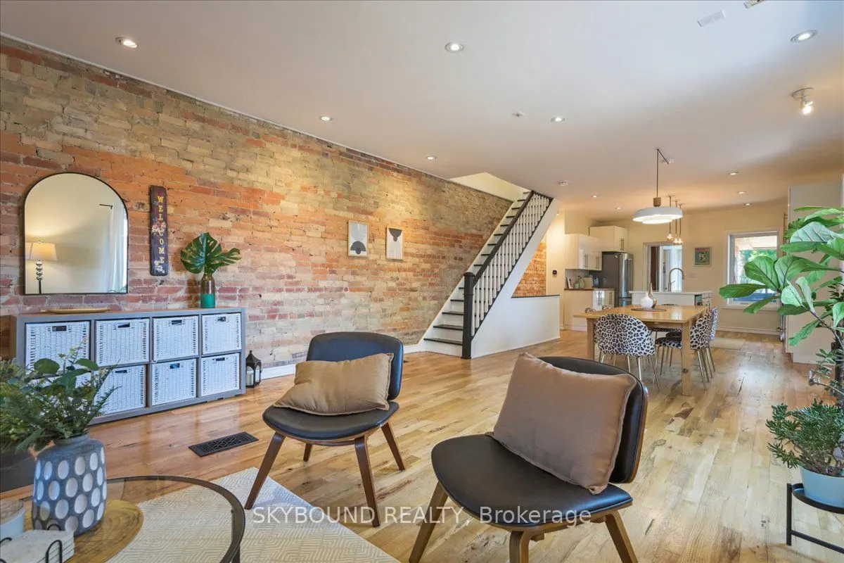 2043 Davenport Road