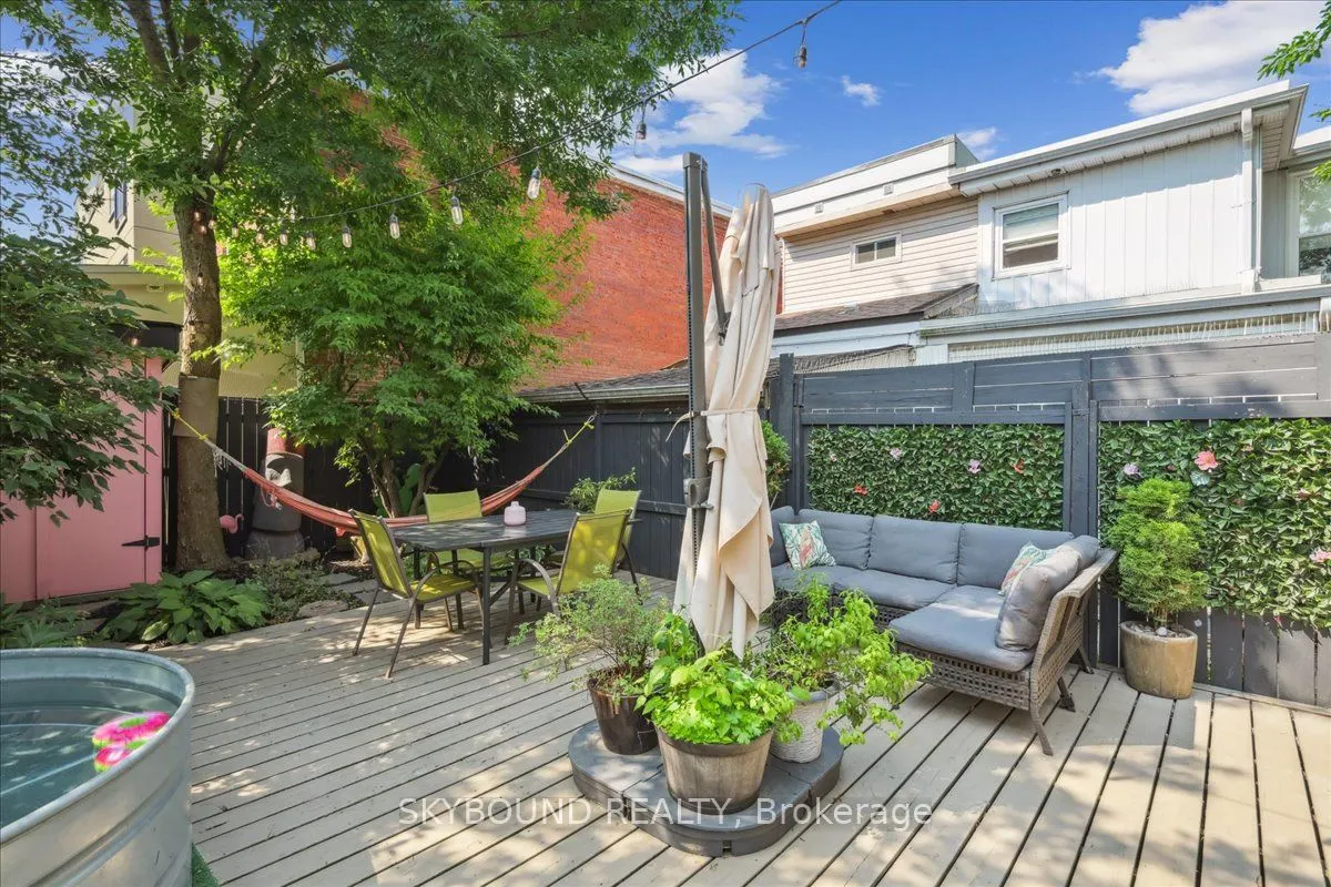 2043 Davenport Road