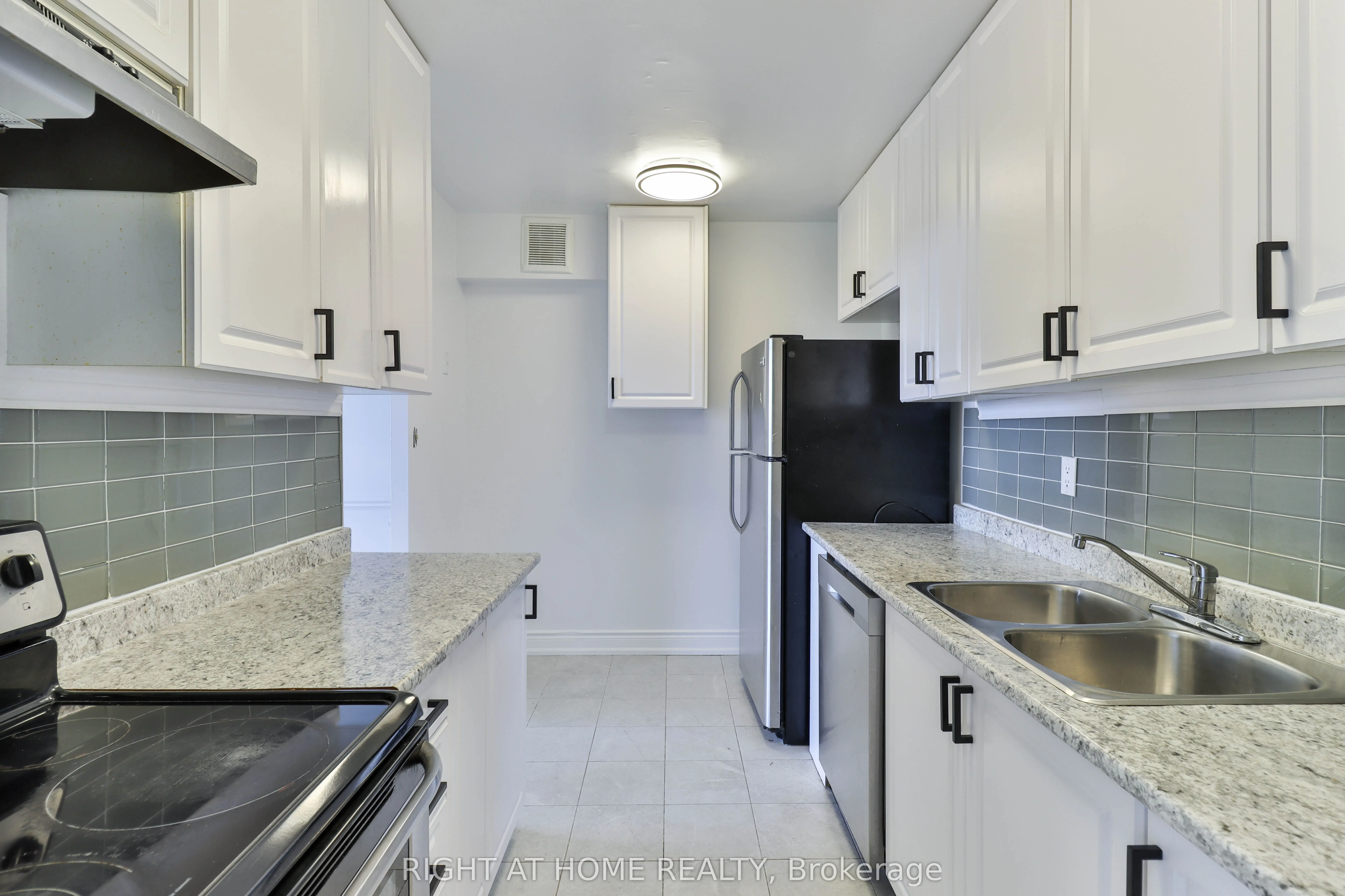 335 Driftwood Avenue, #909