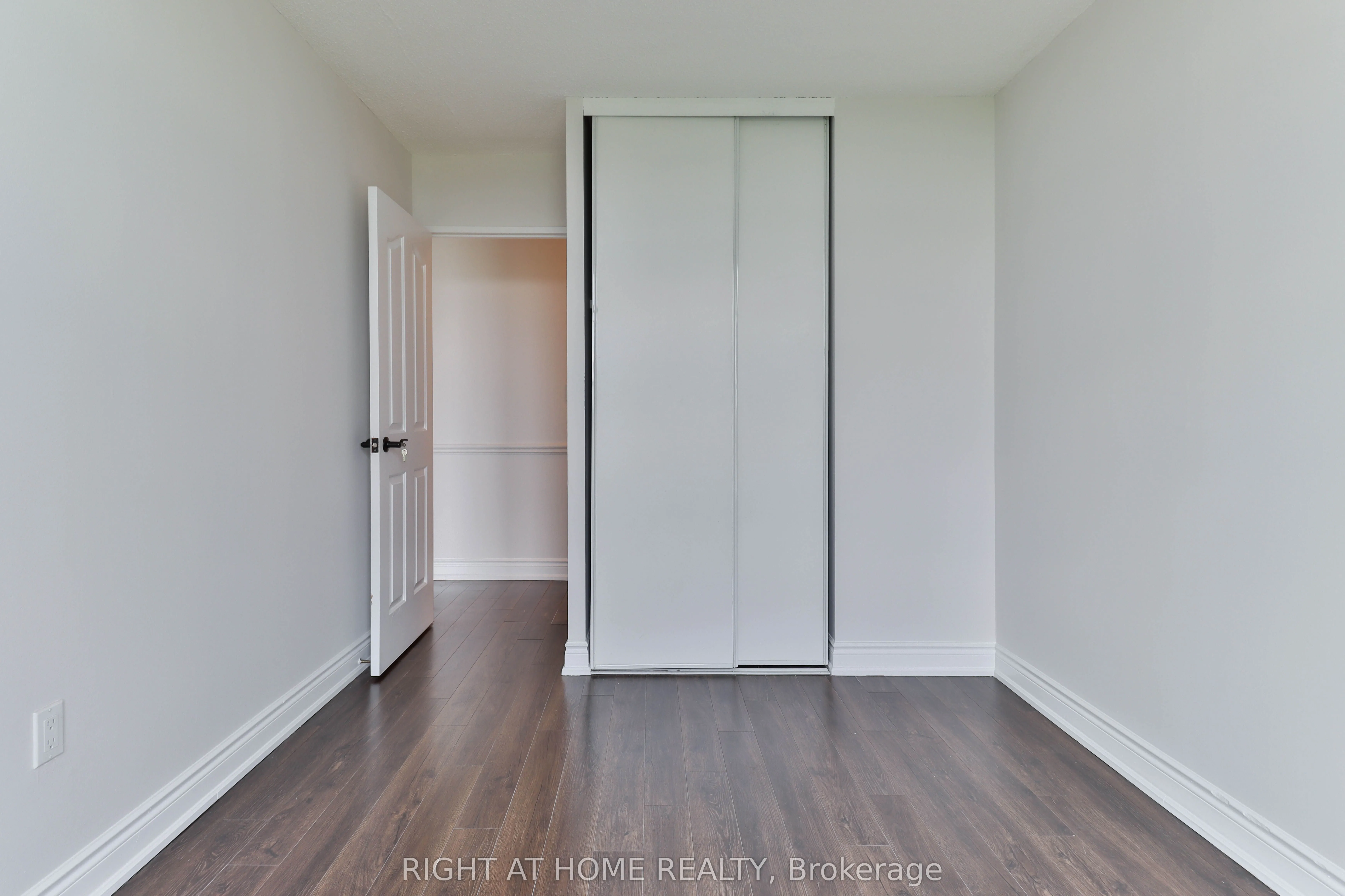 335 Driftwood Avenue, #909