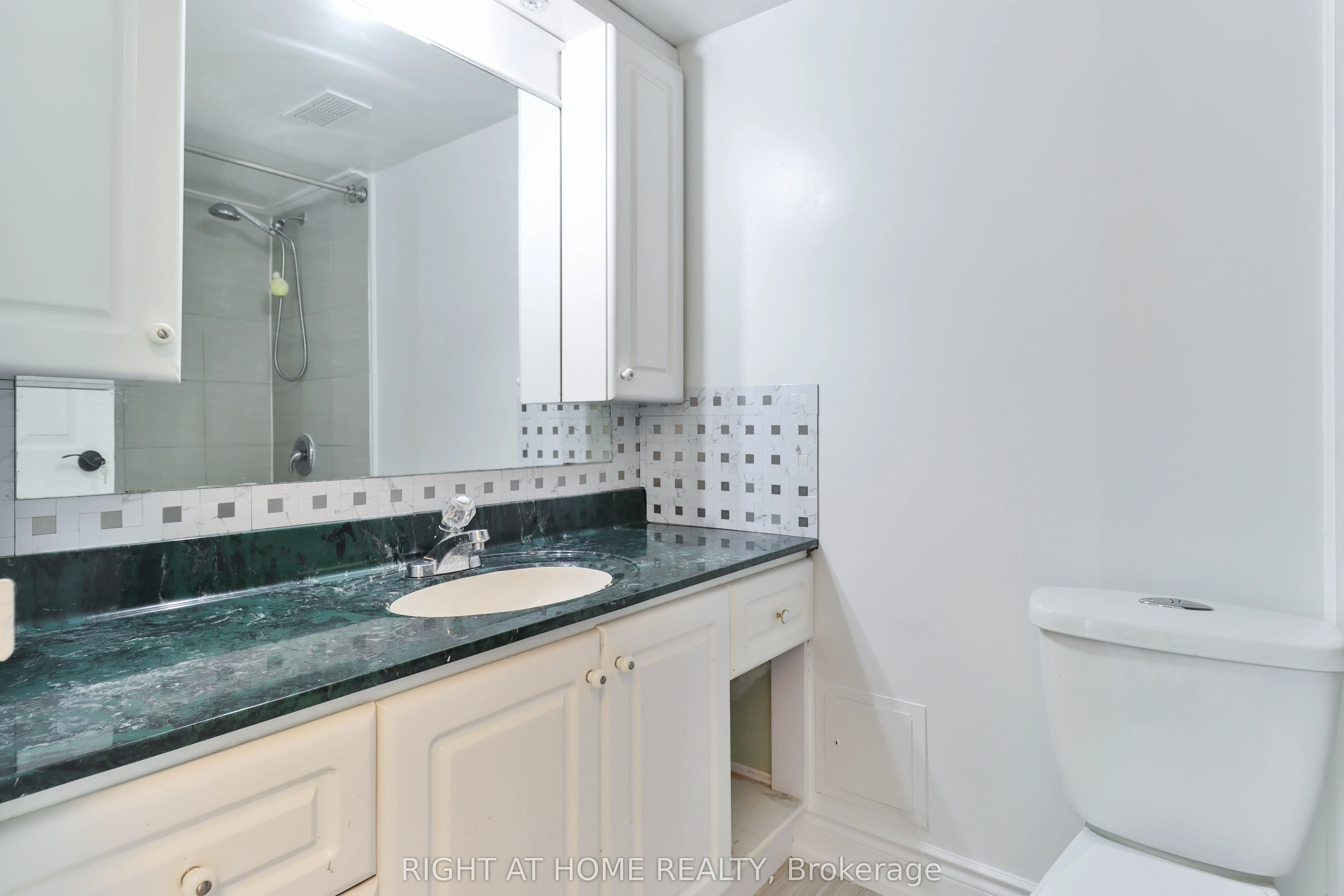 335 Driftwood Avenue, #909