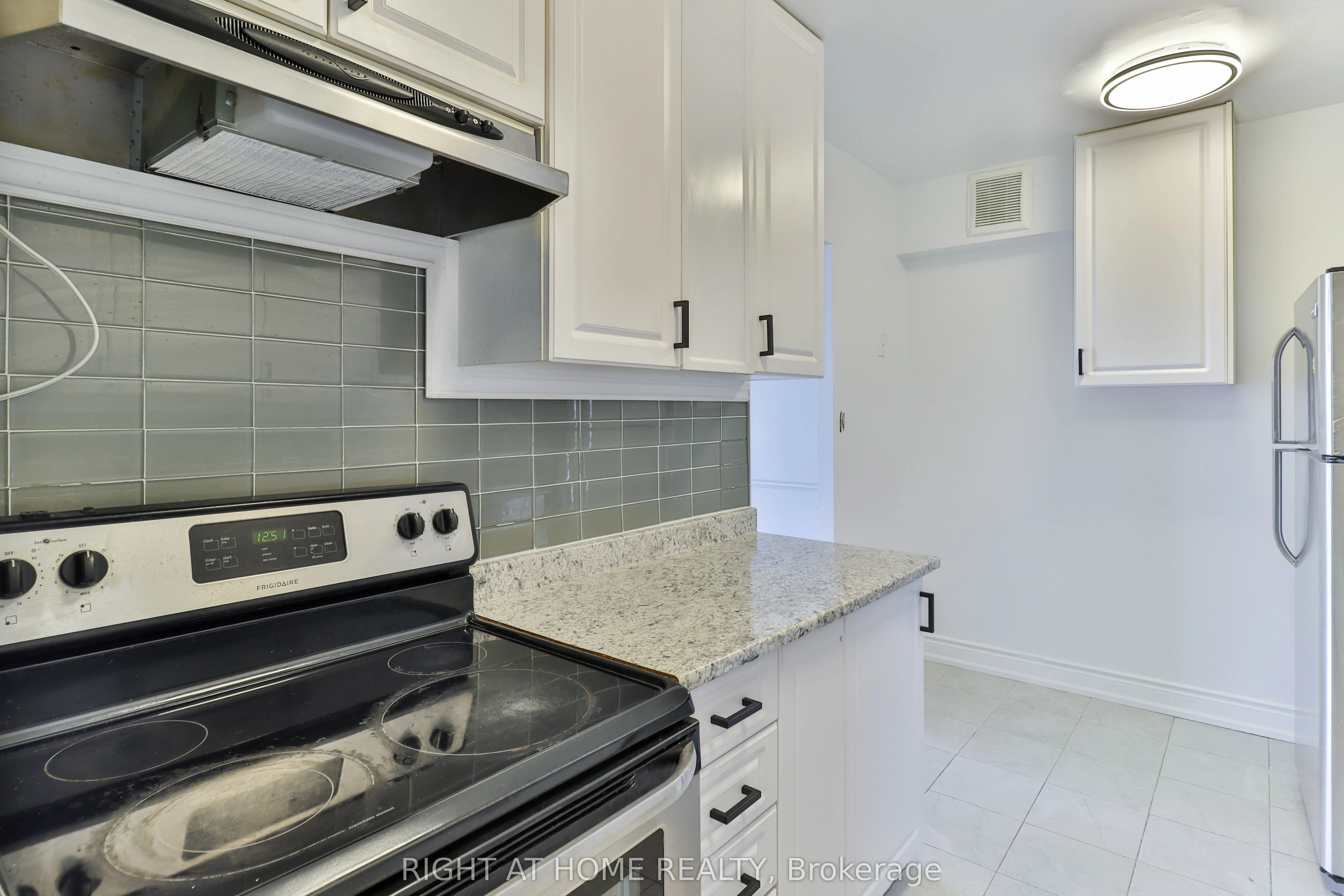 335 Driftwood Avenue, #909