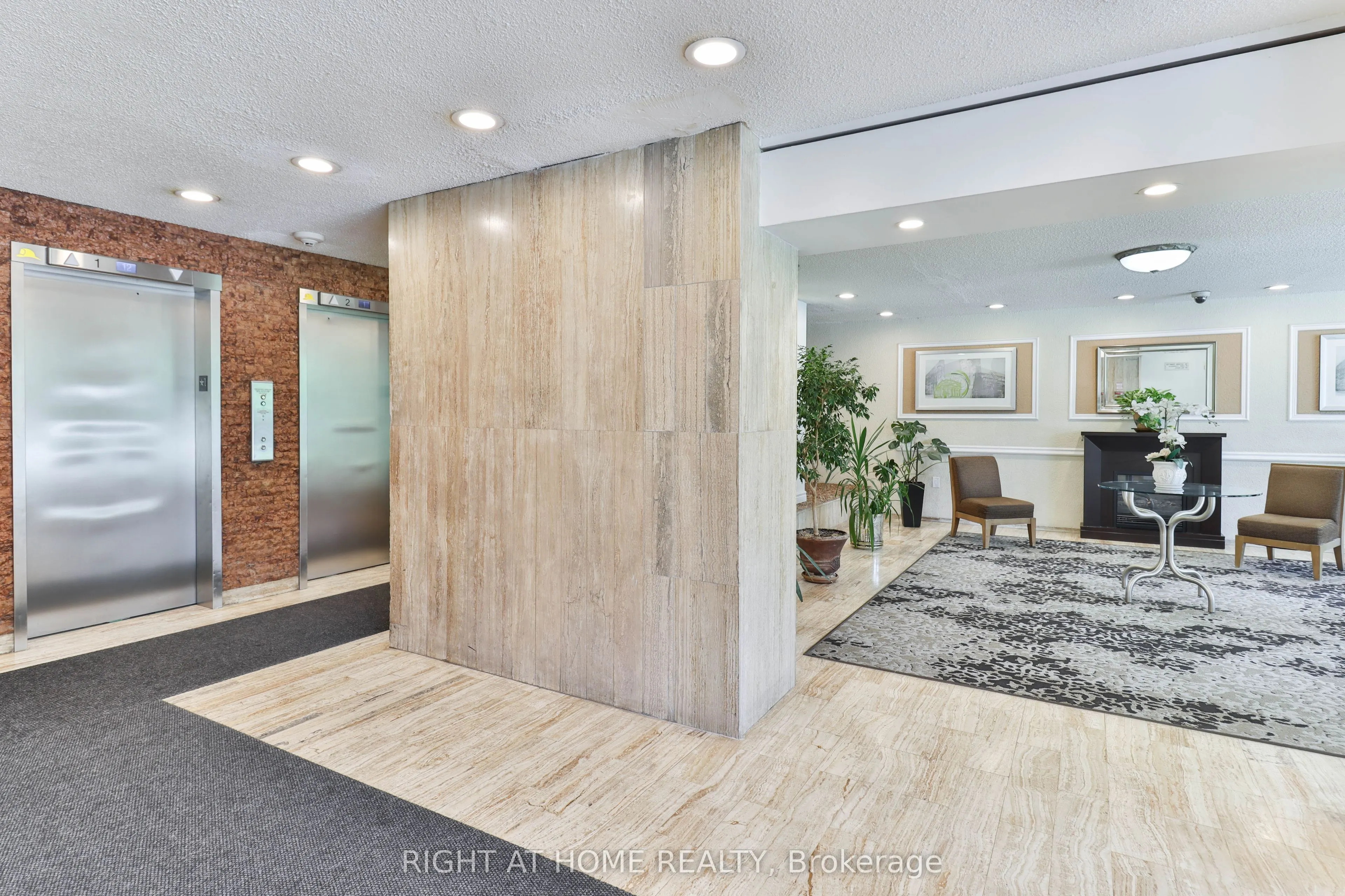335 Driftwood Avenue, #909