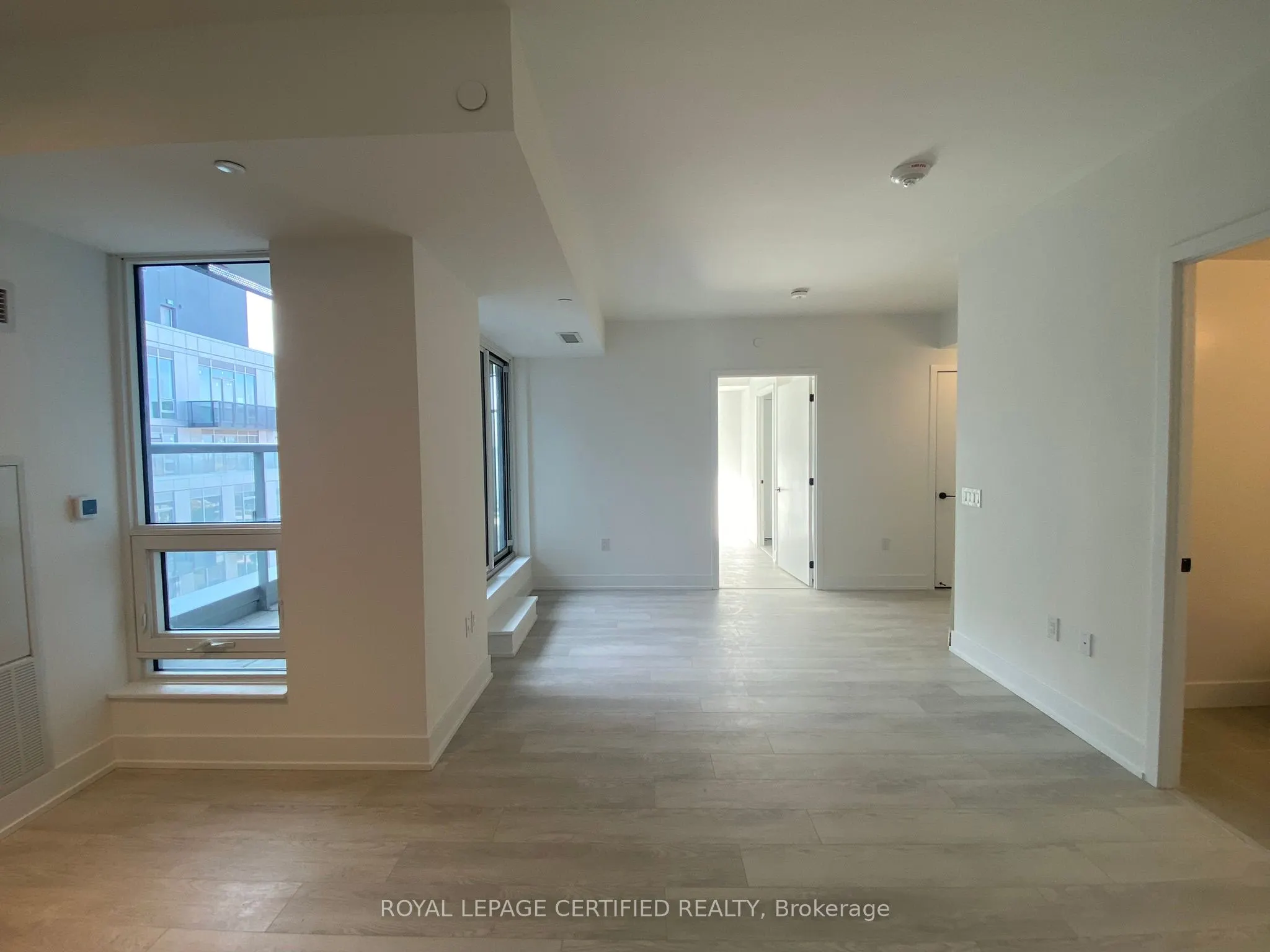 2450 Old Bronte Road, #701