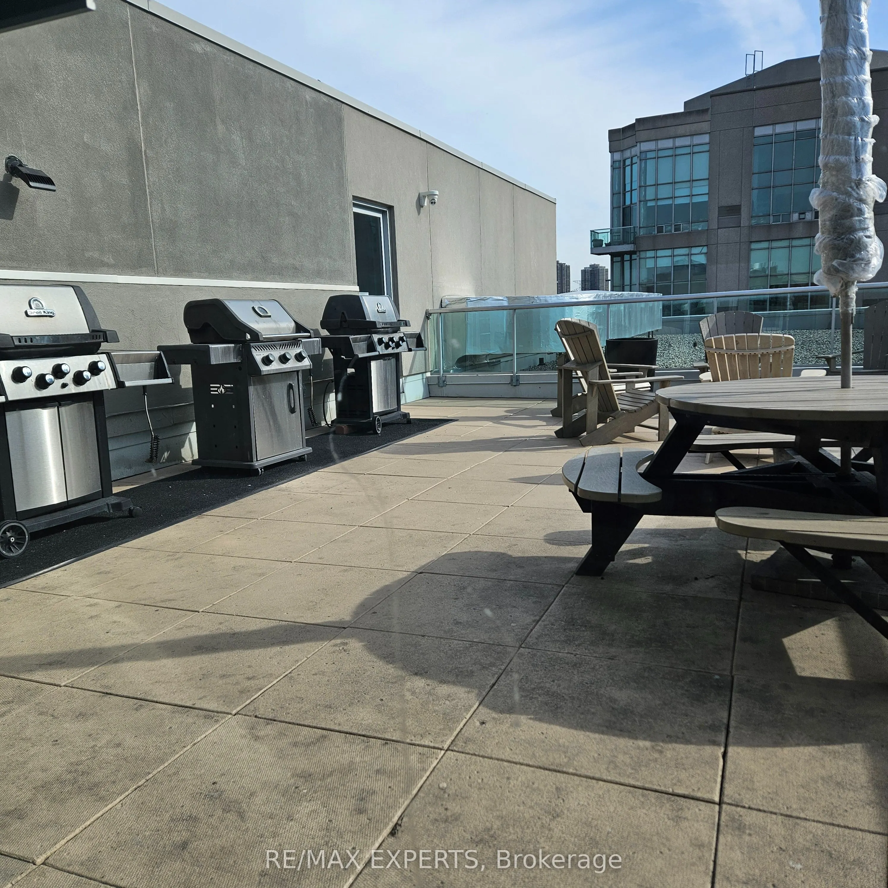 200 Manitoba Street, #426