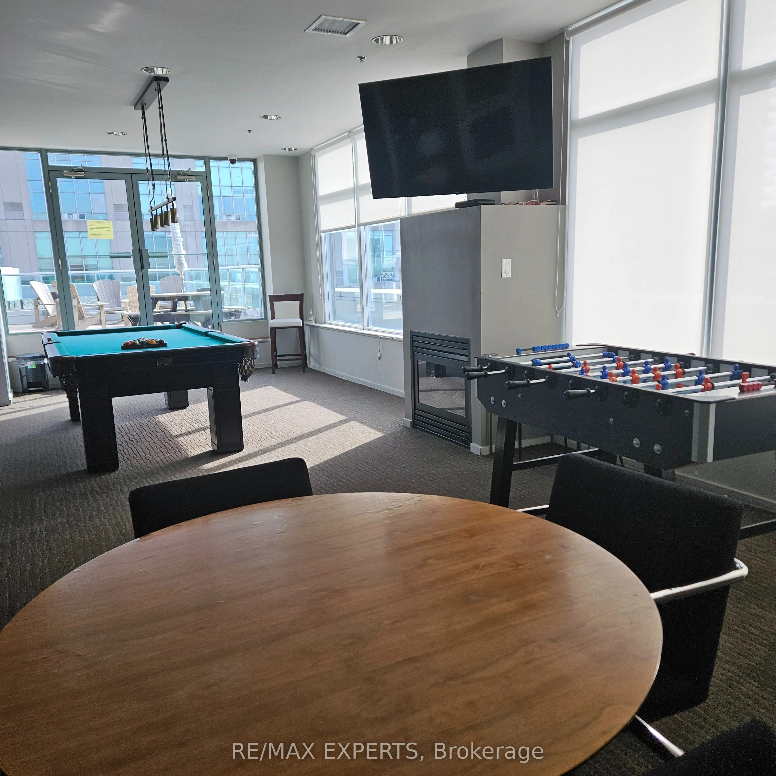 200 Manitoba Street, #426