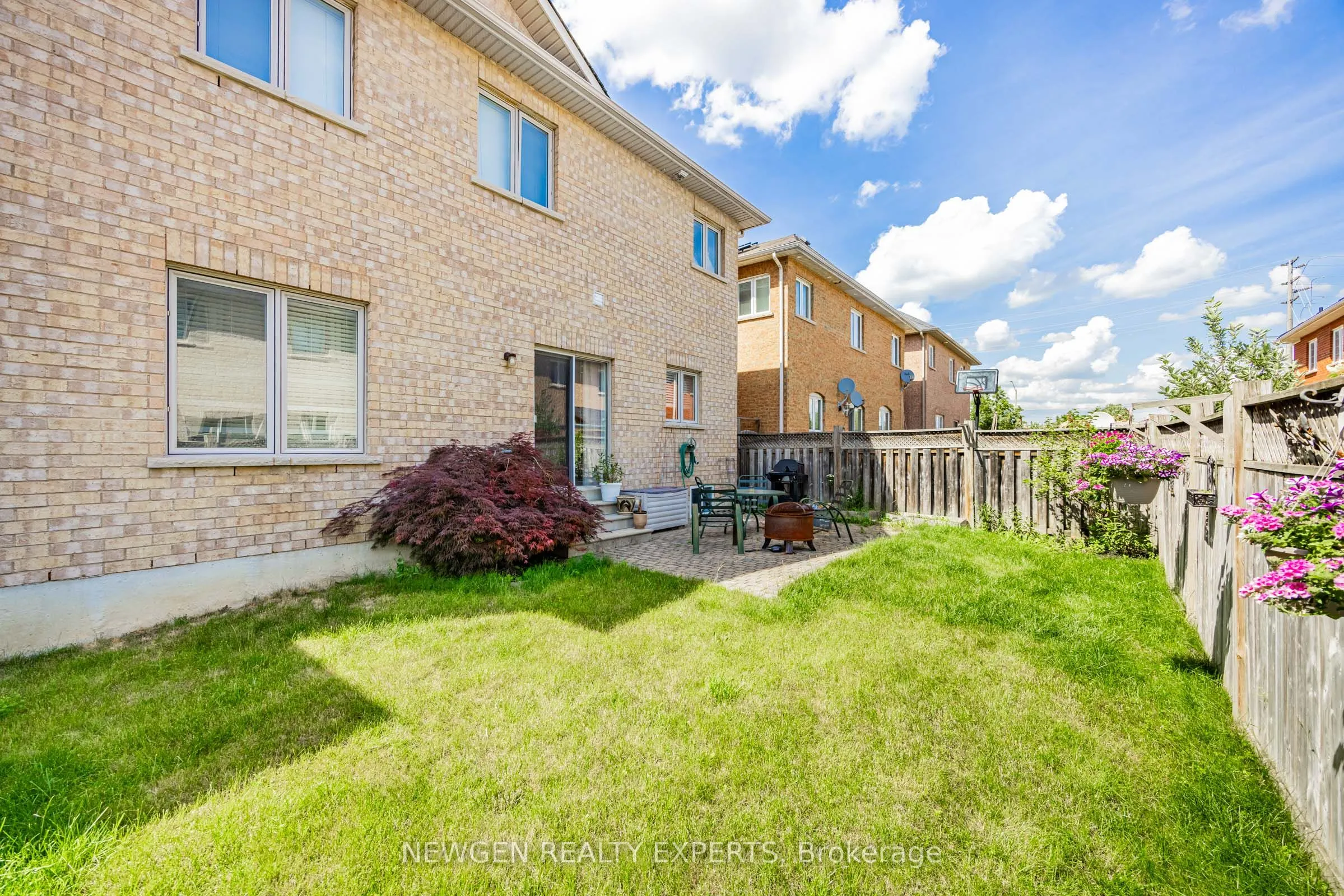 53 Maddybeth Crescent