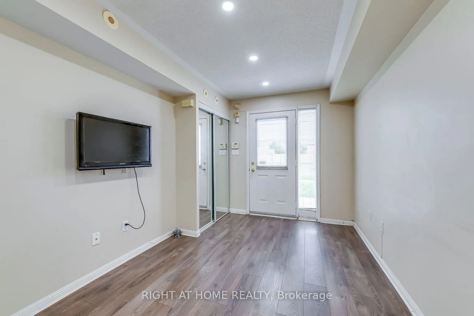 4620 Guildwood Way, #85