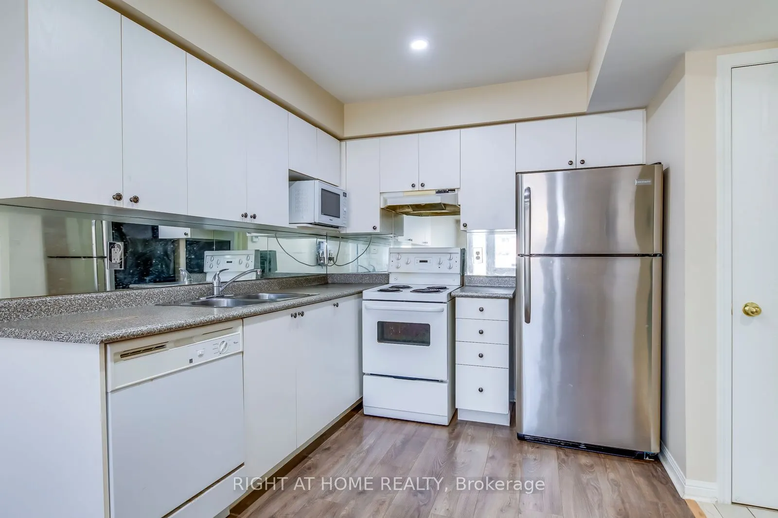 4620 Guildwood Way, #85