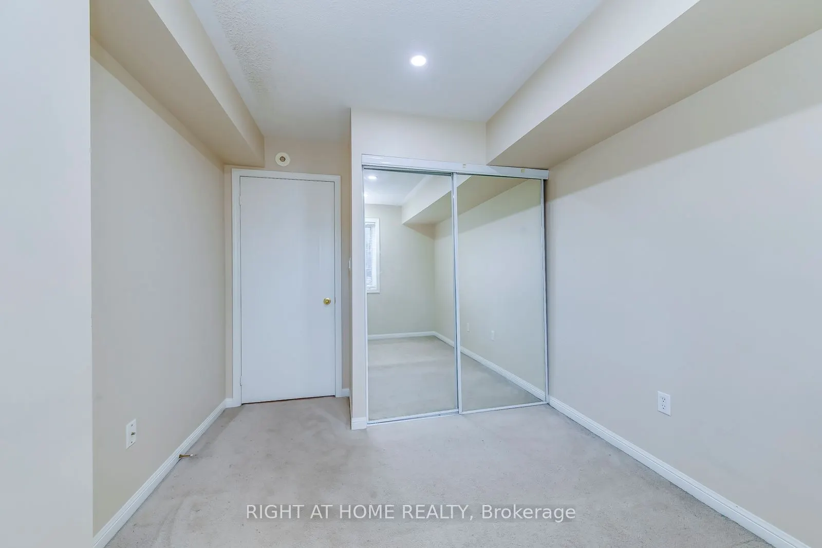 4620 Guildwood Way, #85