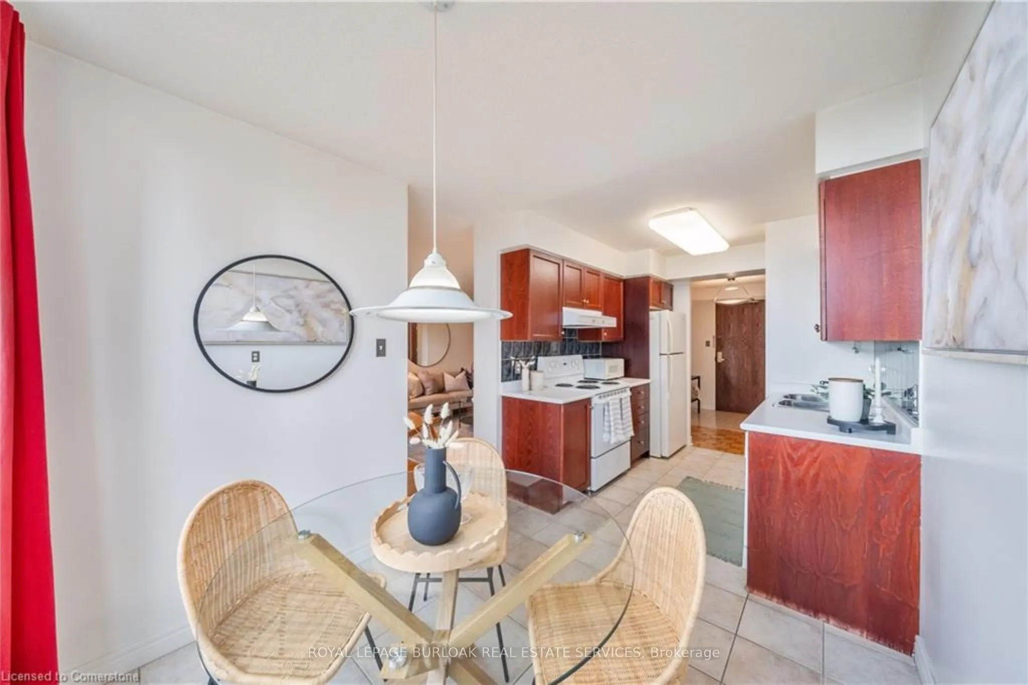 156 Enfield Place, #808