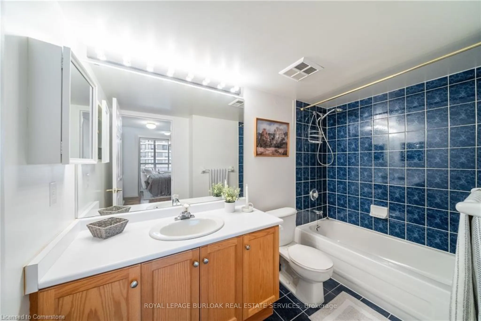 156 Enfield Place, #808