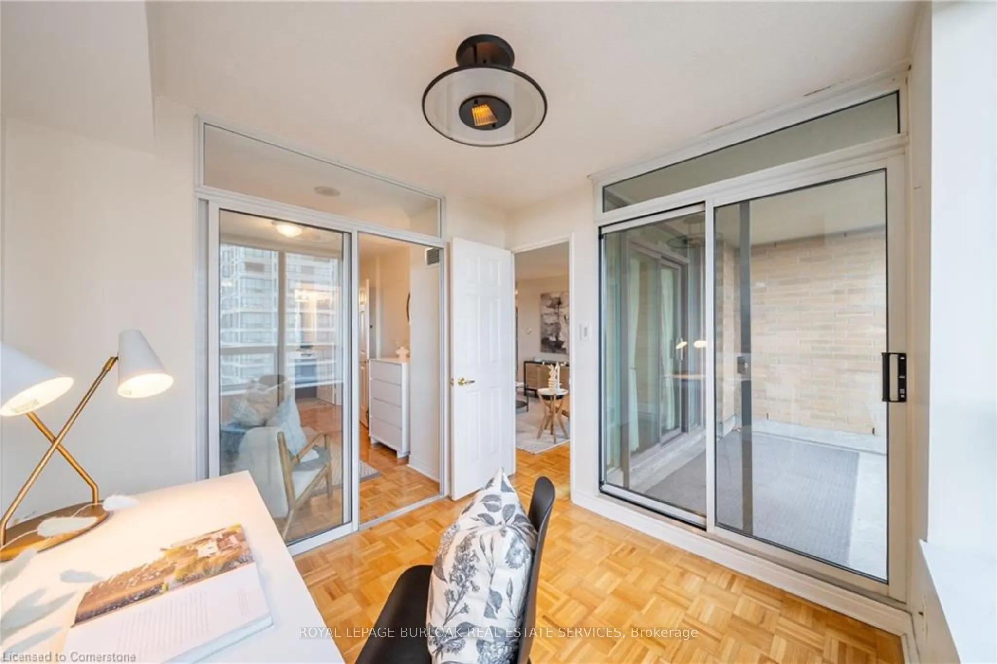 156 Enfield Place, #808