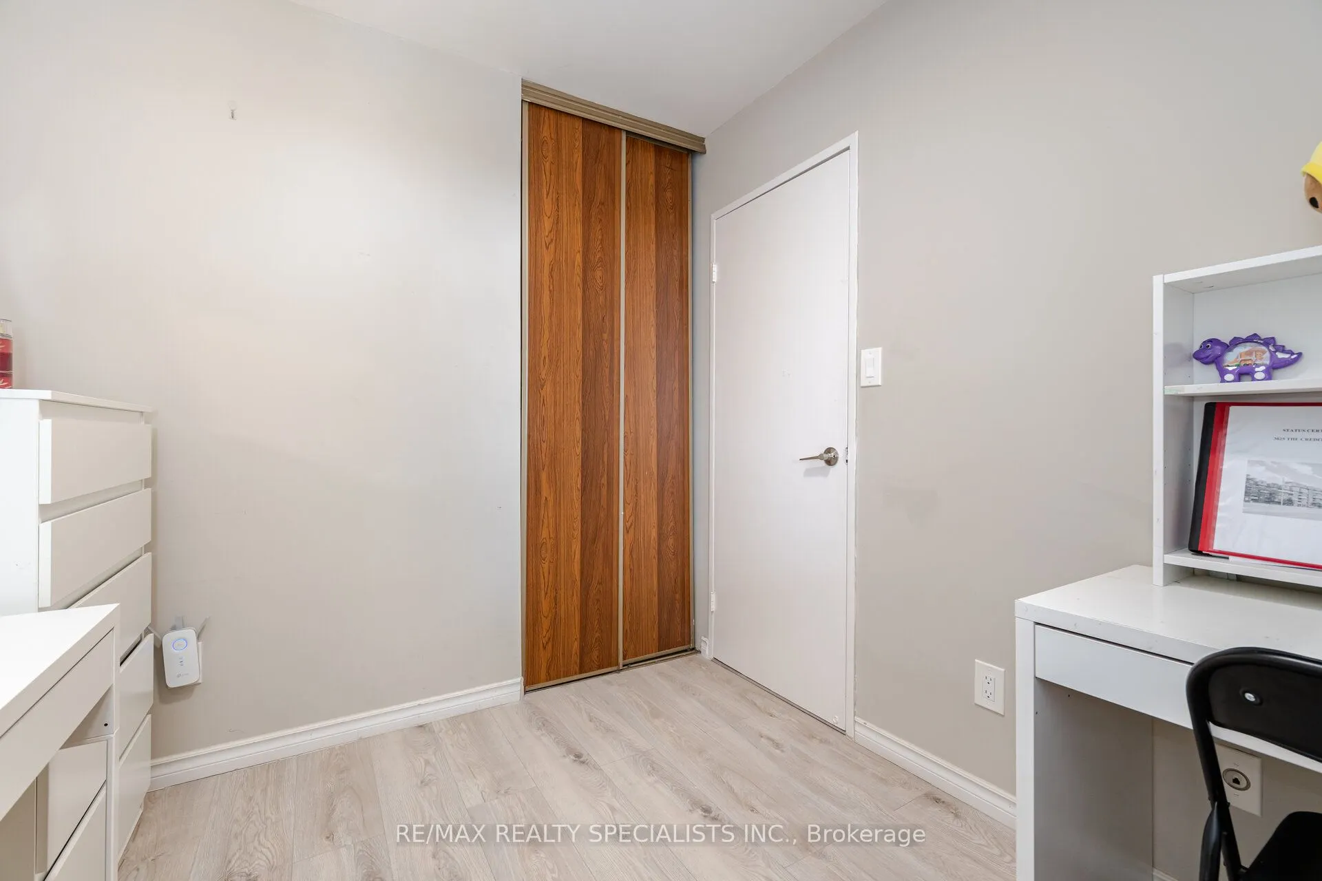 3025 The Credit Woodlands, #325