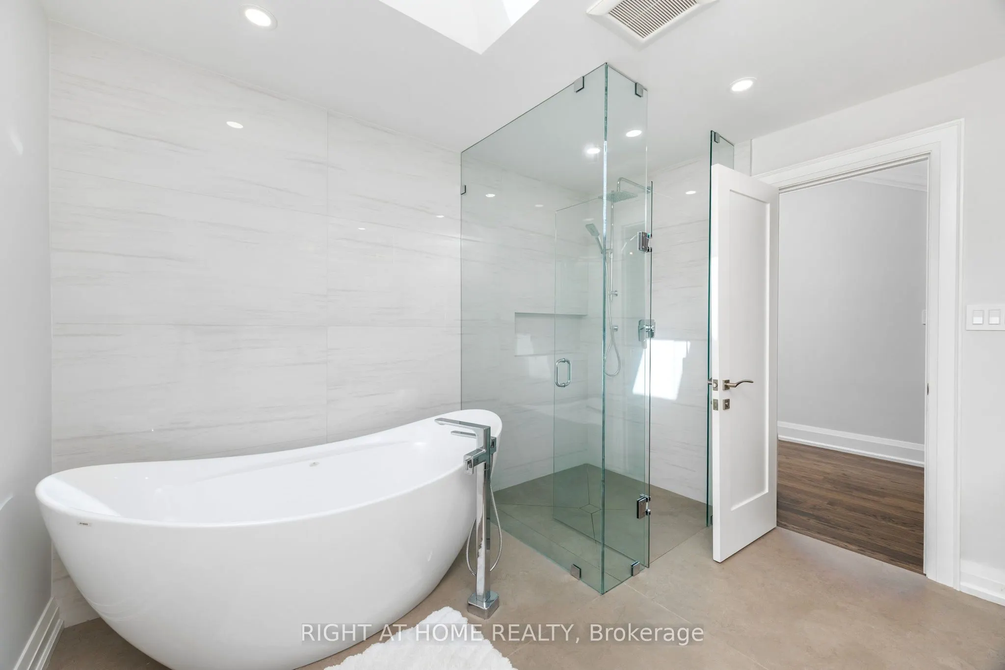 3602 Logmoss Crescent