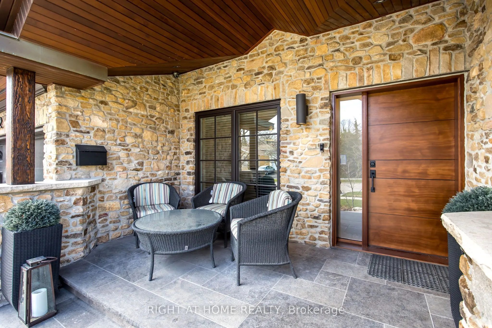 3602 Logmoss Crescent