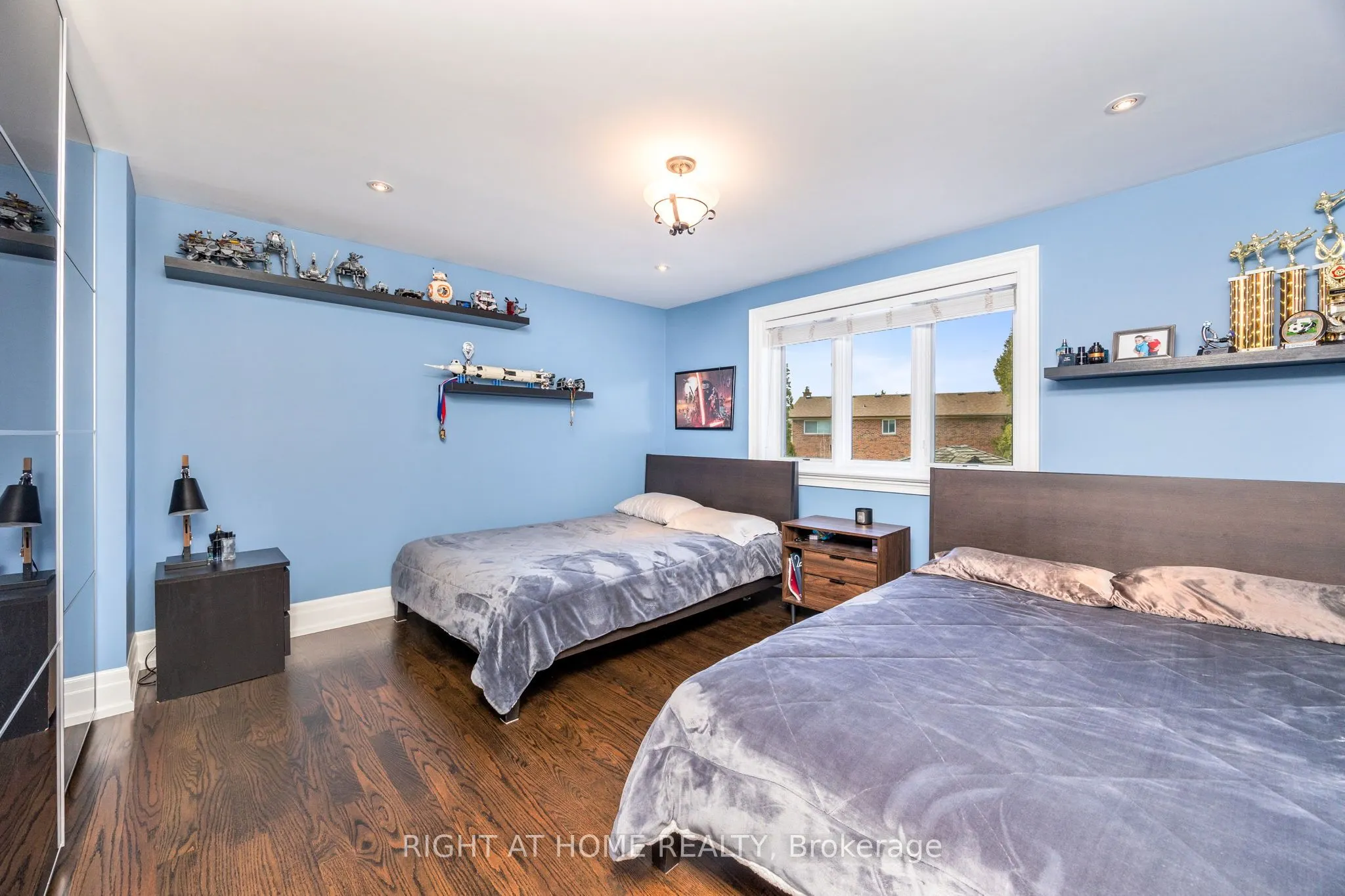 3602 Logmoss Crescent