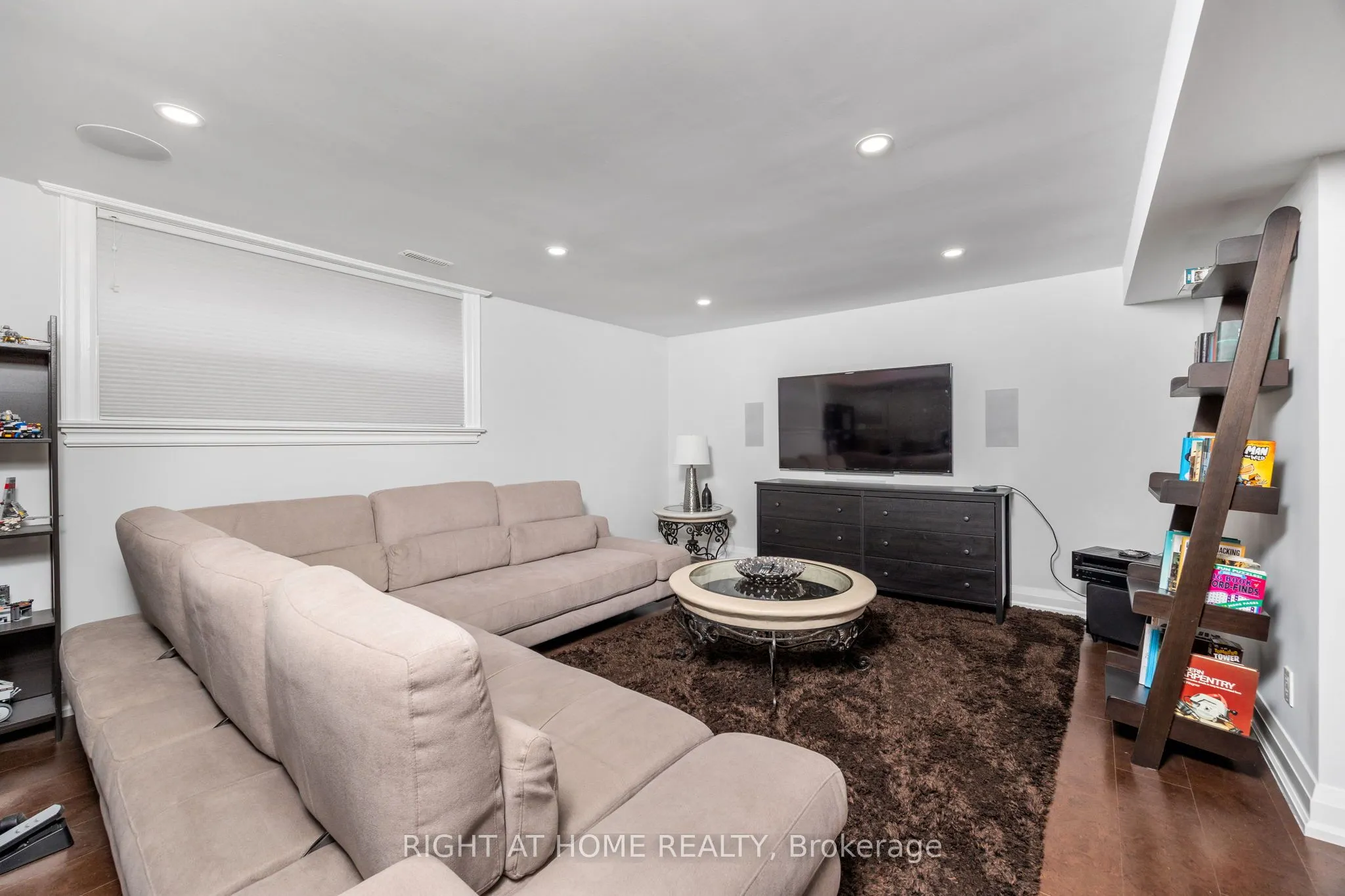 3602 Logmoss Crescent