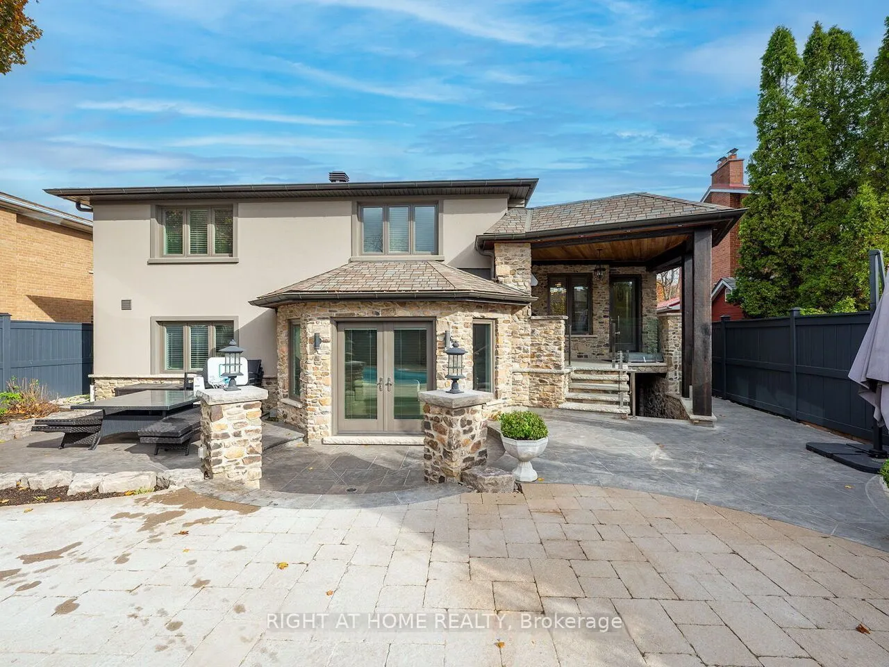 3602 Logmoss Crescent