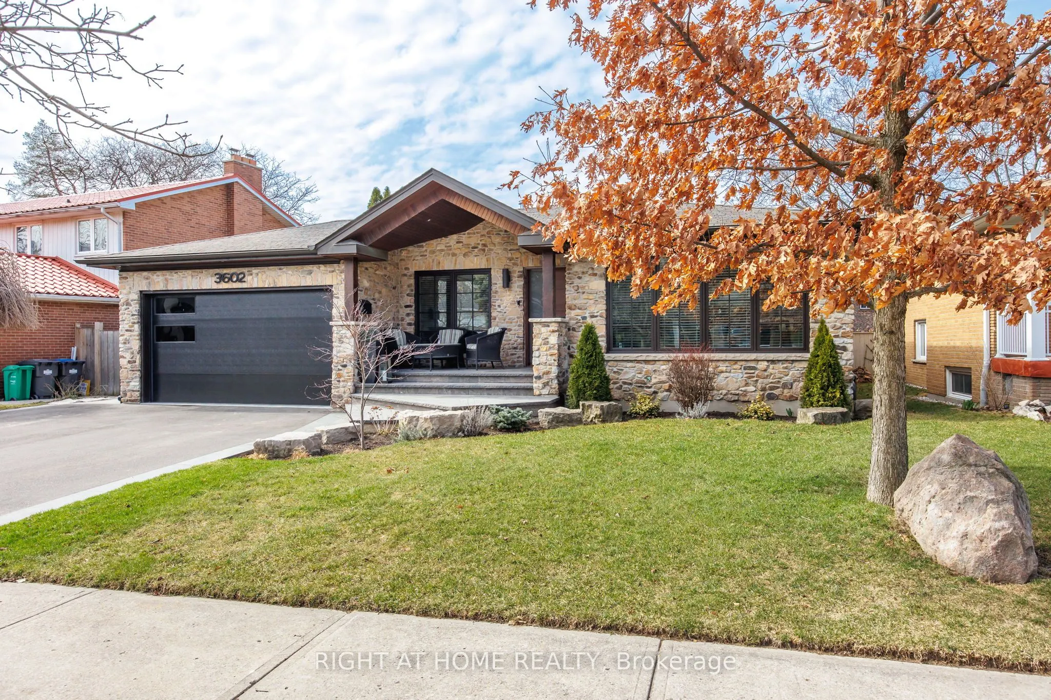 3602 Logmoss Crescent