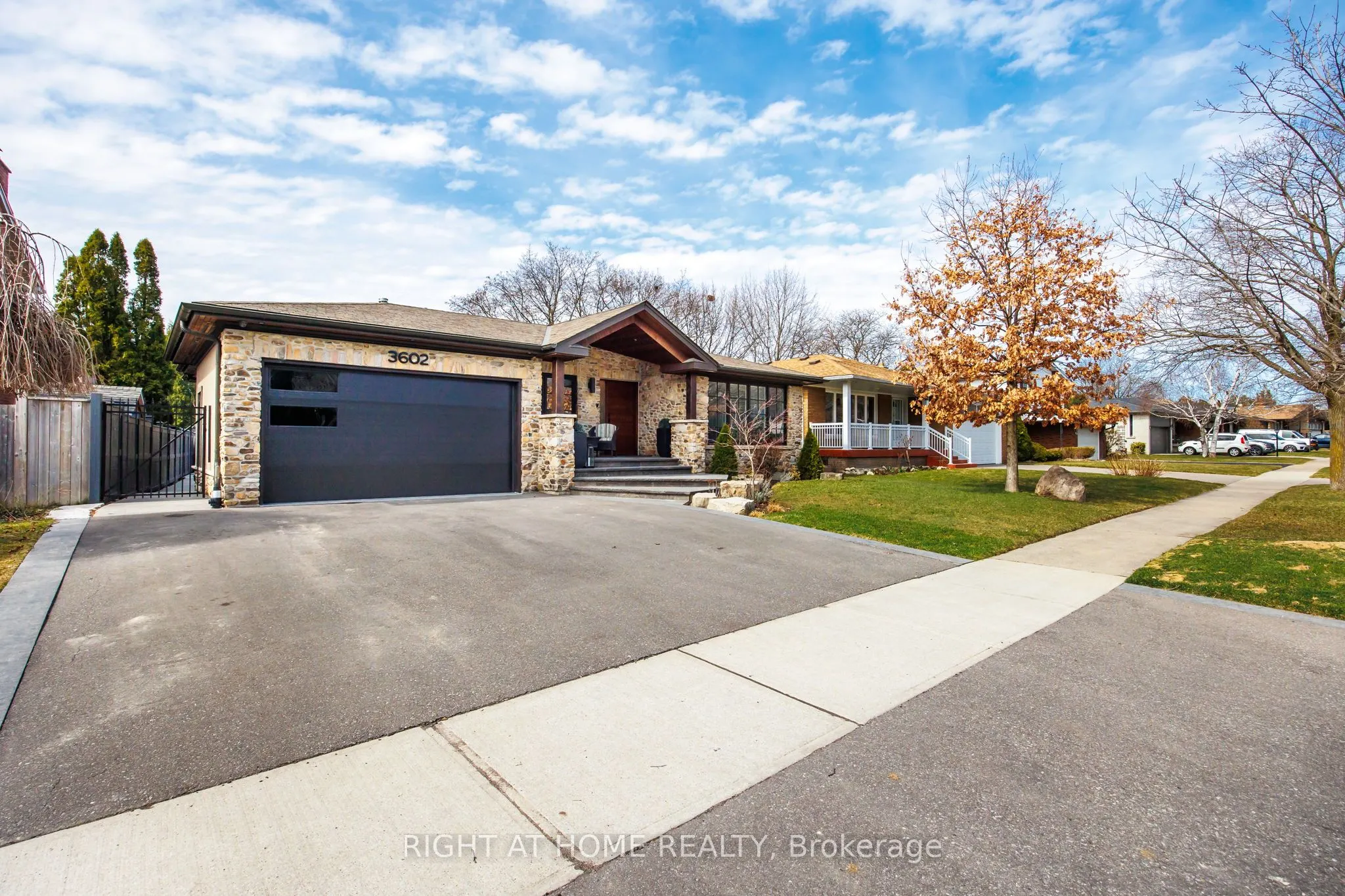 3602 Logmoss Crescent