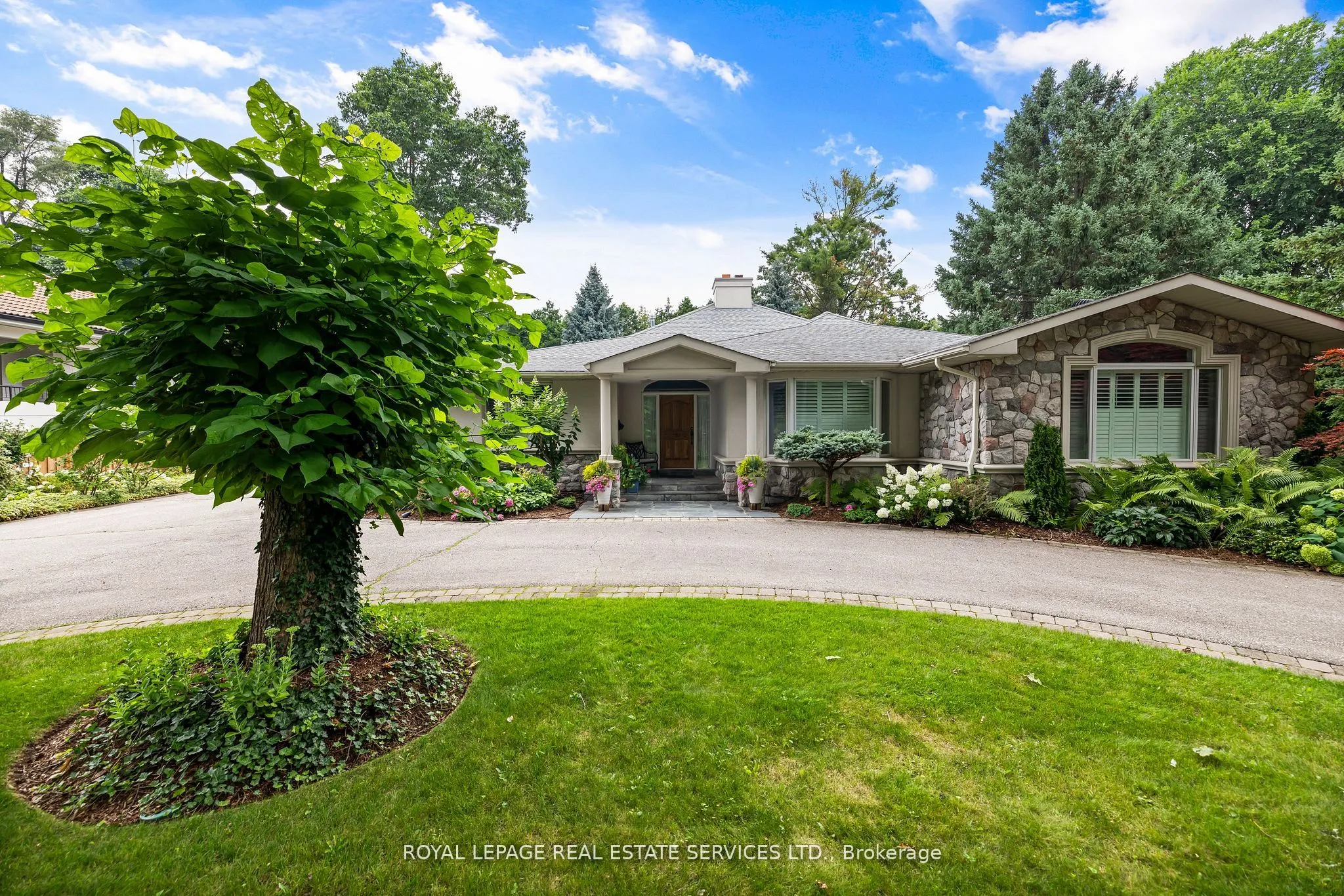 70 Leggett Avenue