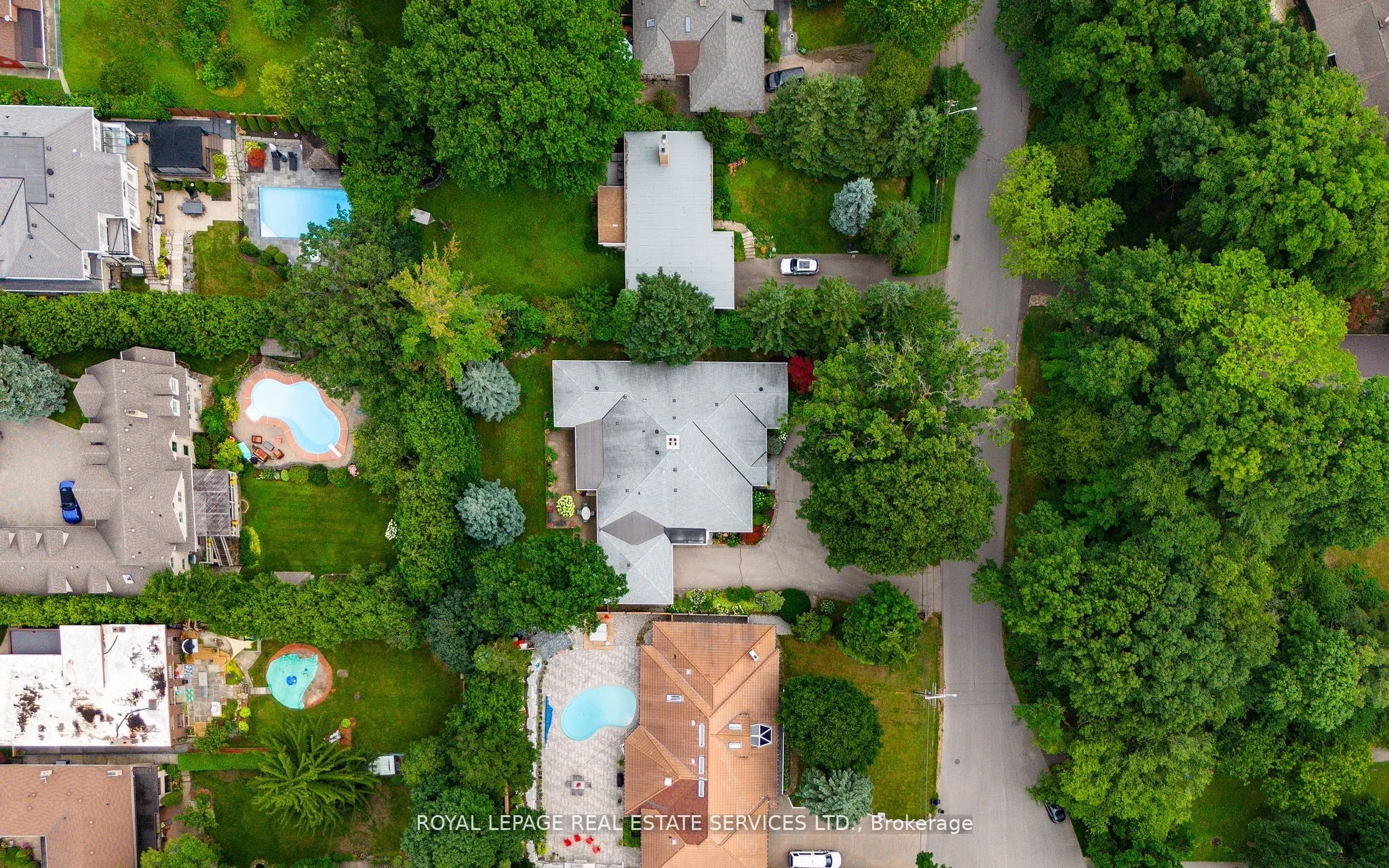 70 Leggett Avenue
