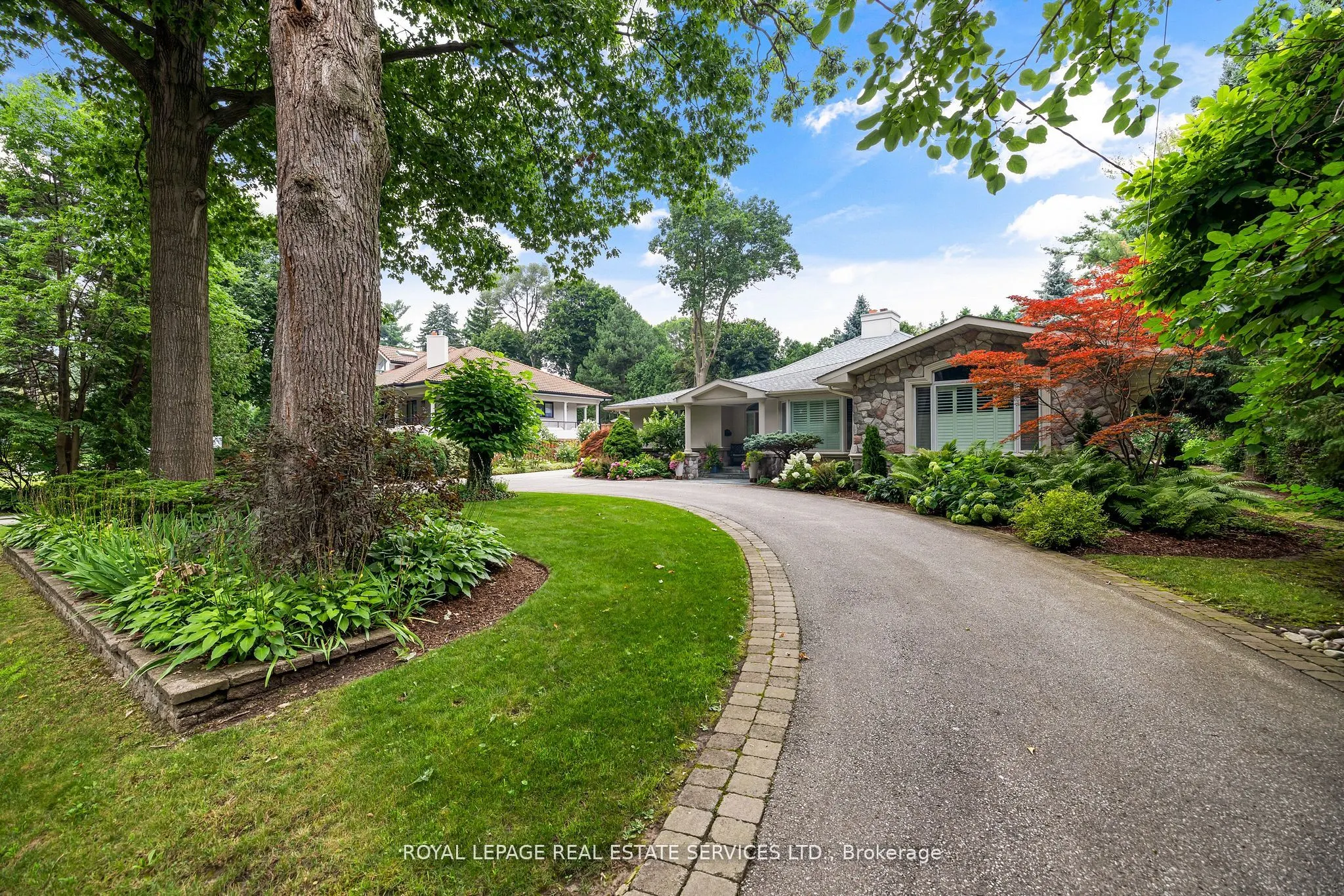 70 Leggett Avenue