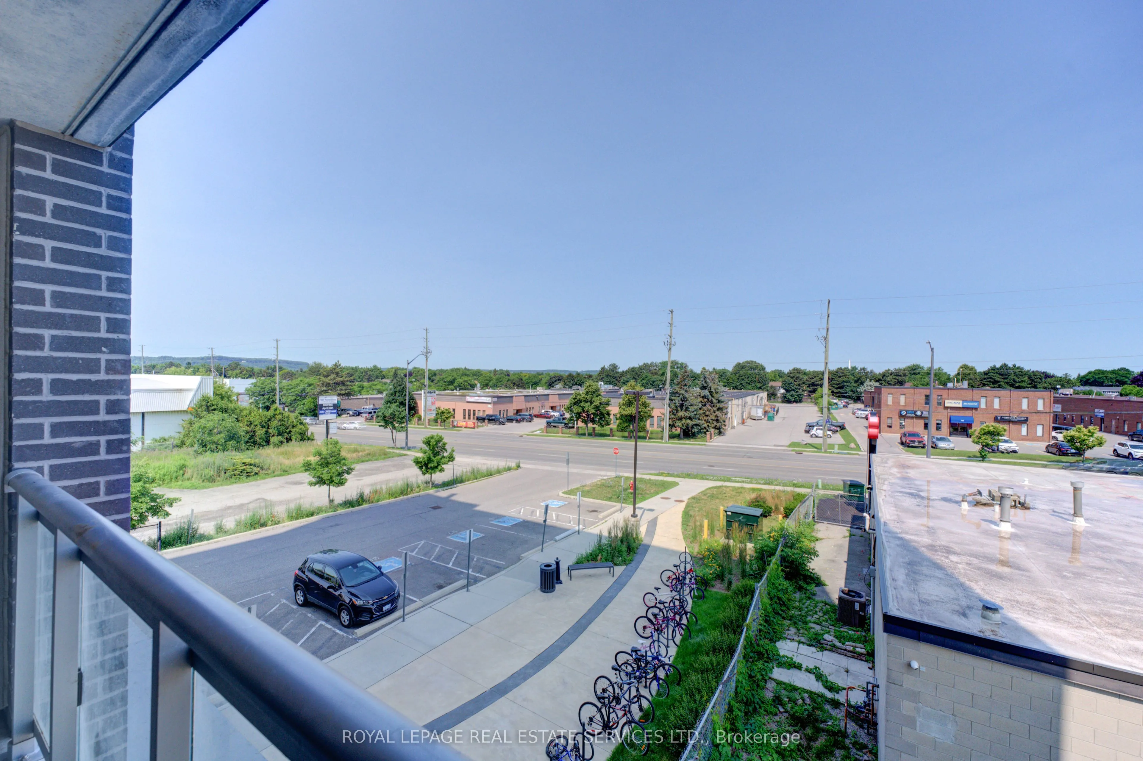 716 Main Street E, #301