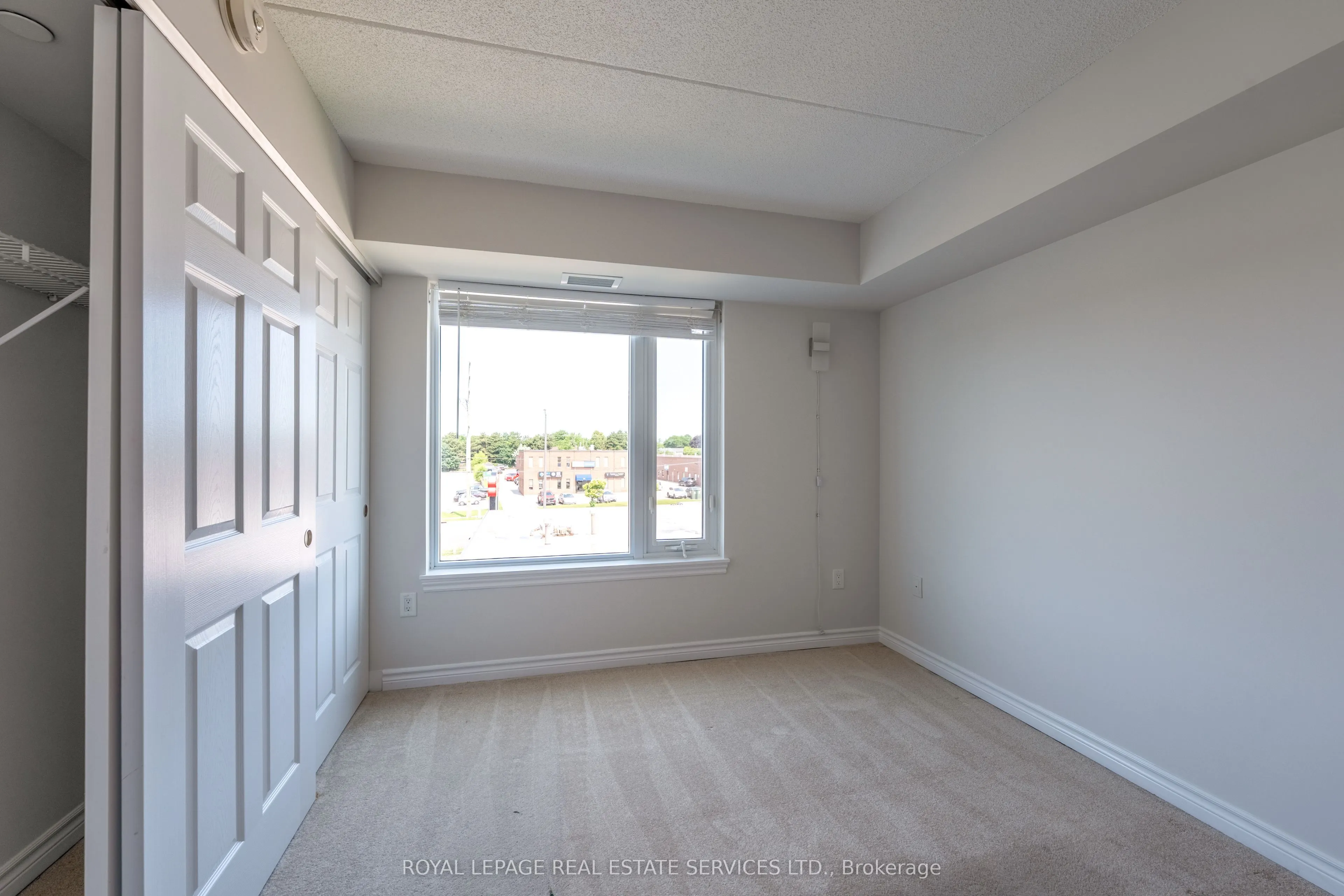 716 Main Street E, #301