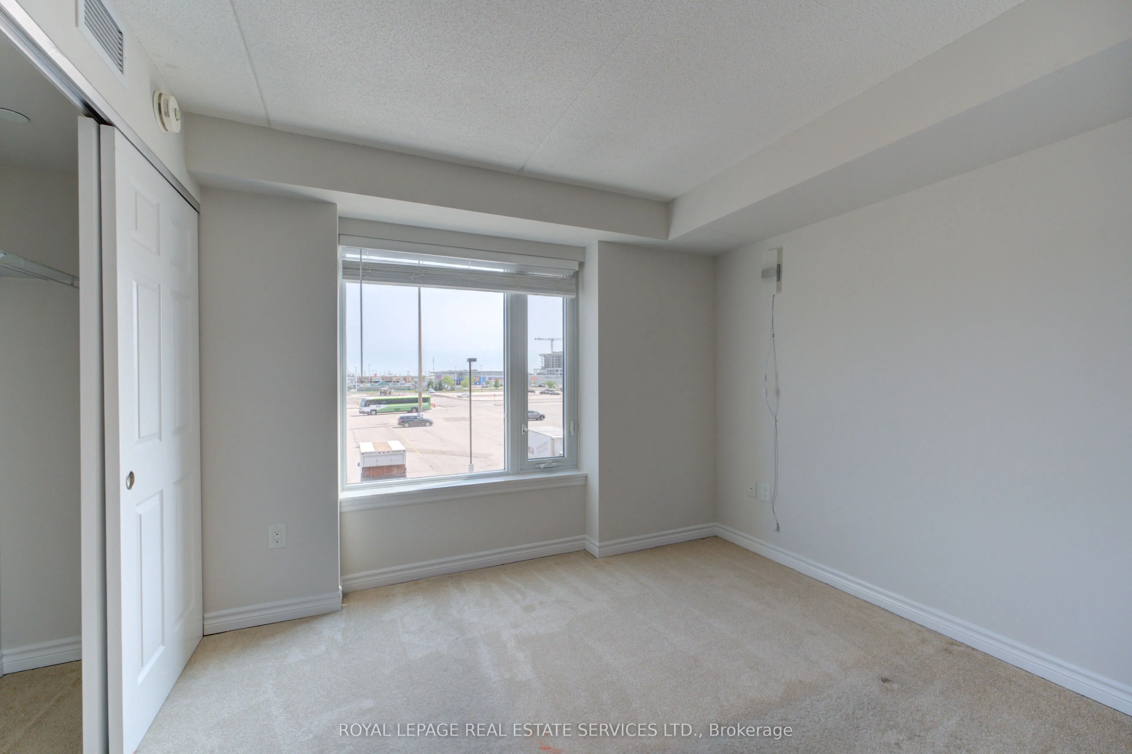 716 Main Street E, #301