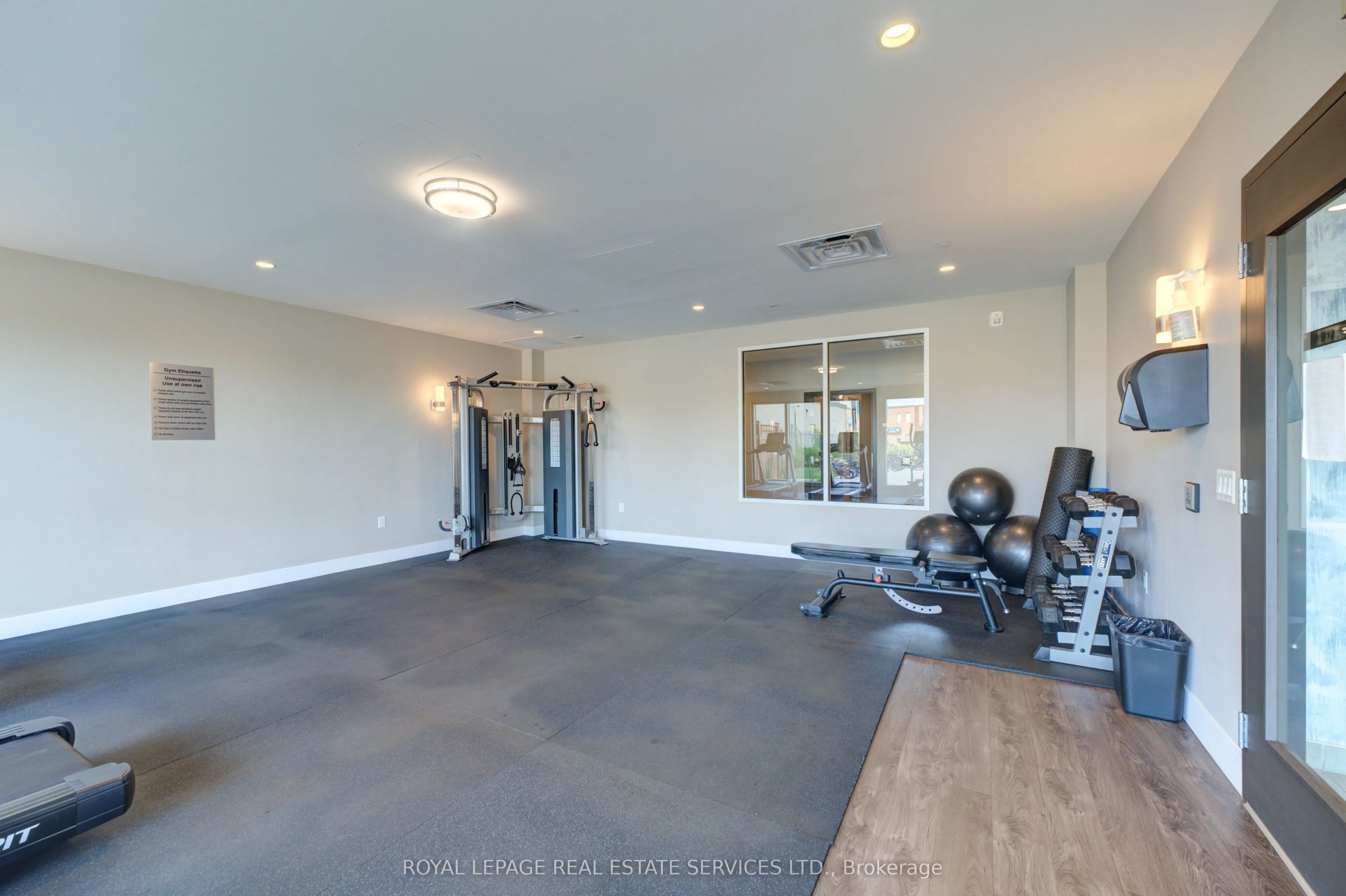 716 Main Street E, #301