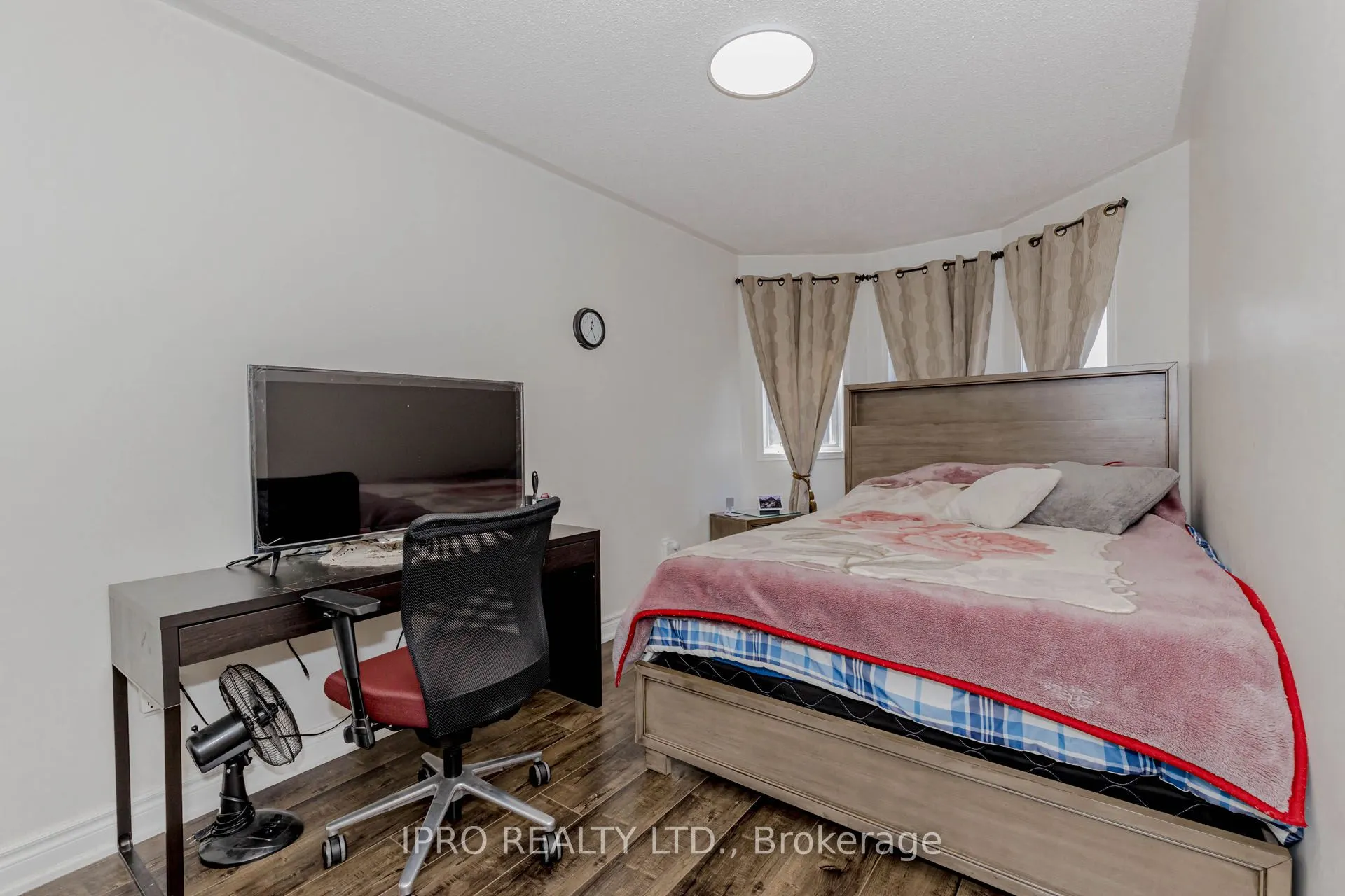 6975 Glory Court N