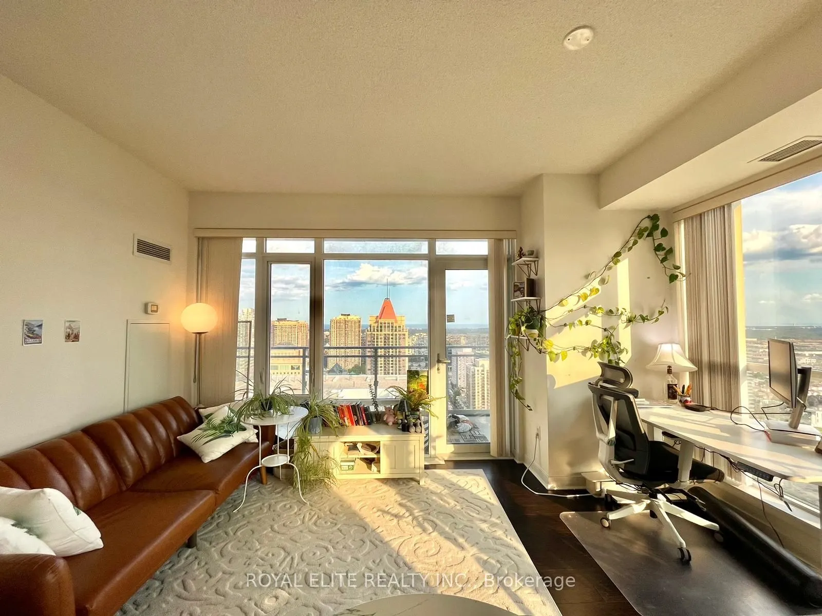 360 Square One Drive, #2905