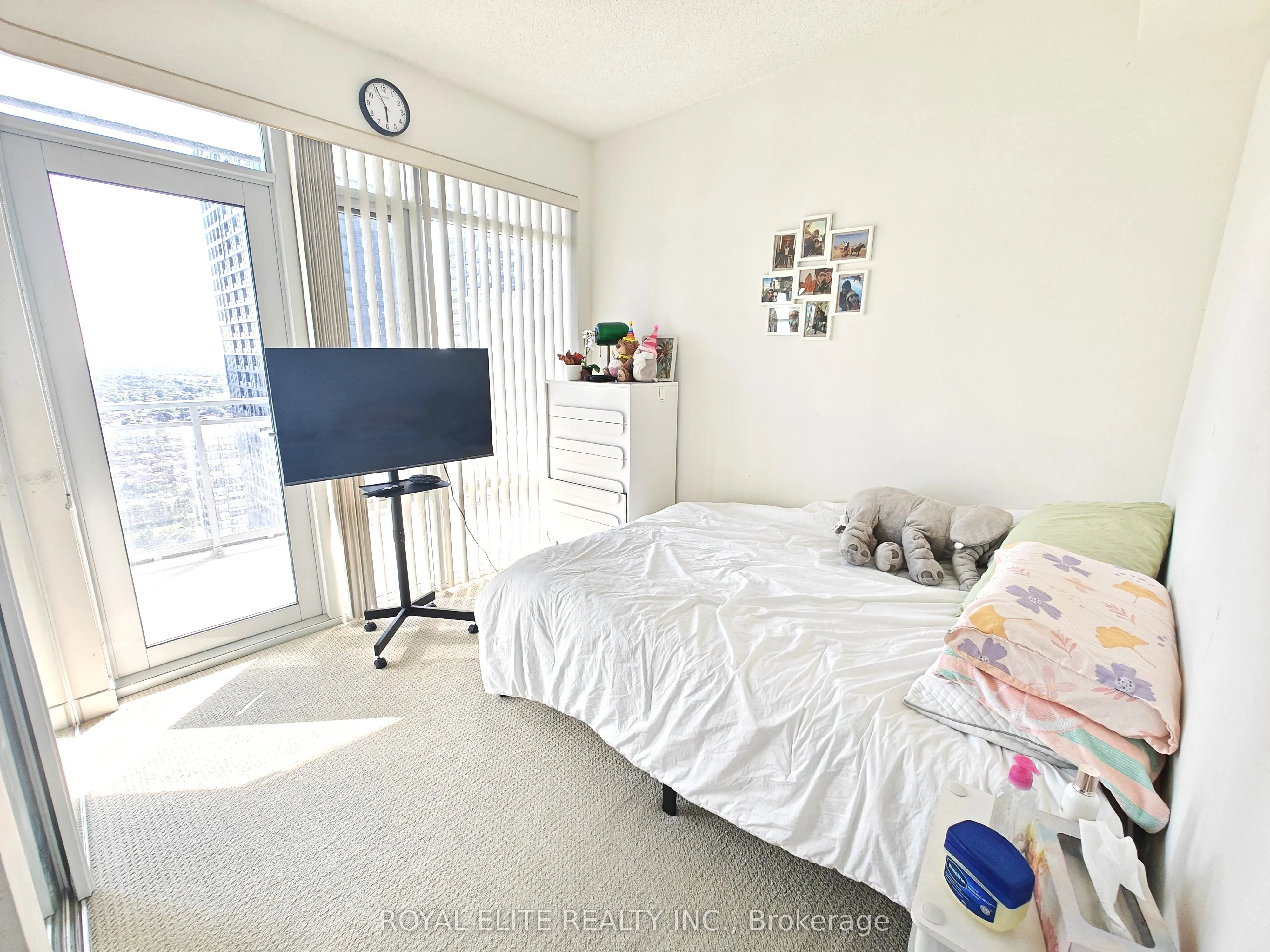 360 Square One Drive, #2905