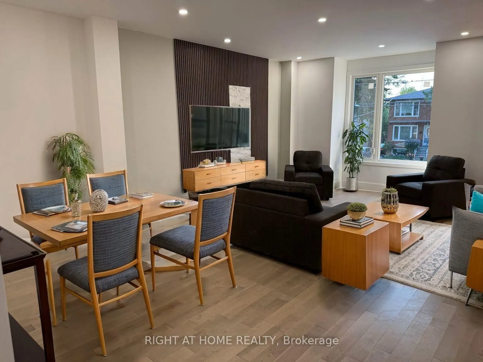 21B Roseland Drive