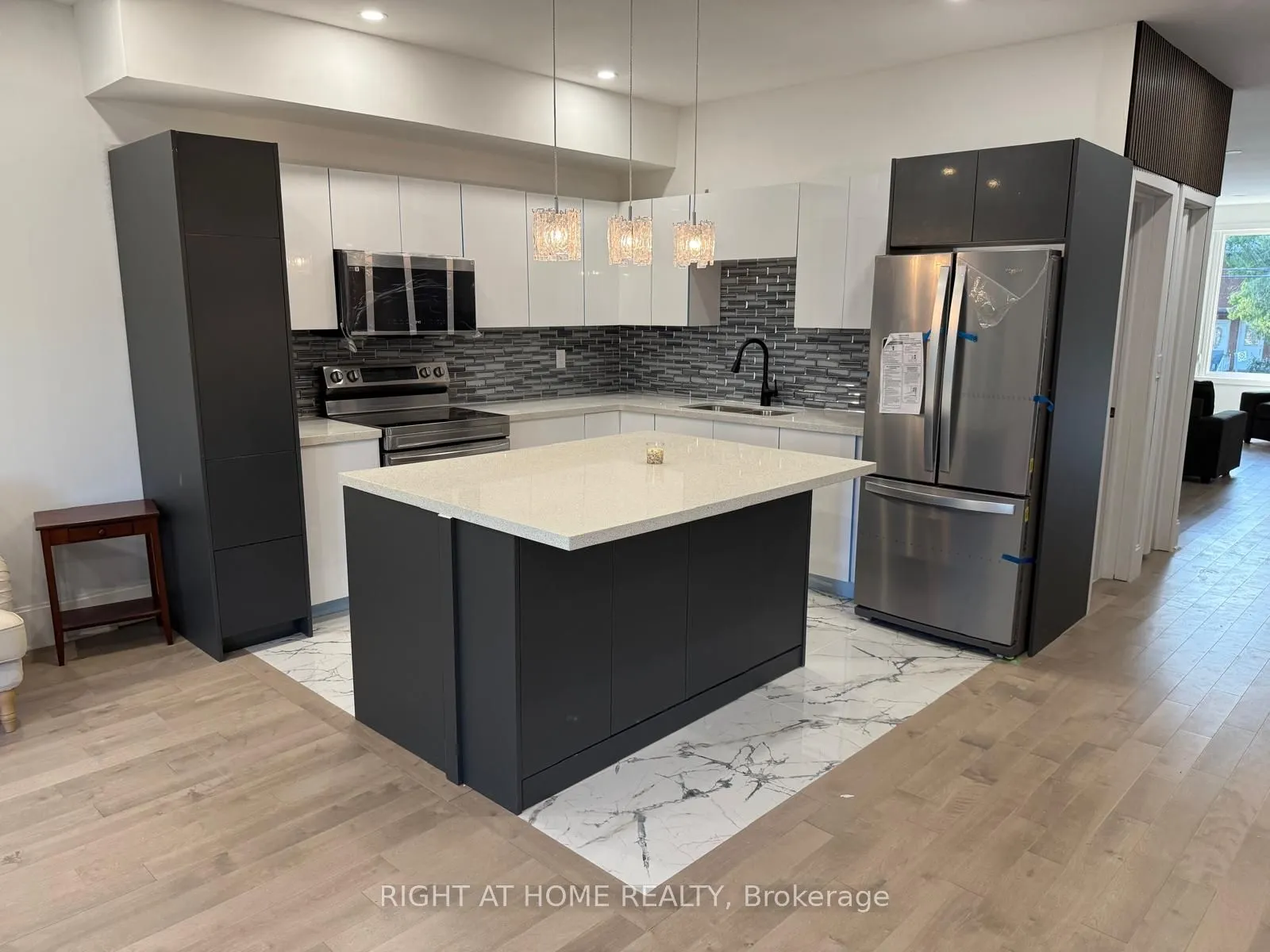 21B Roseland Drive