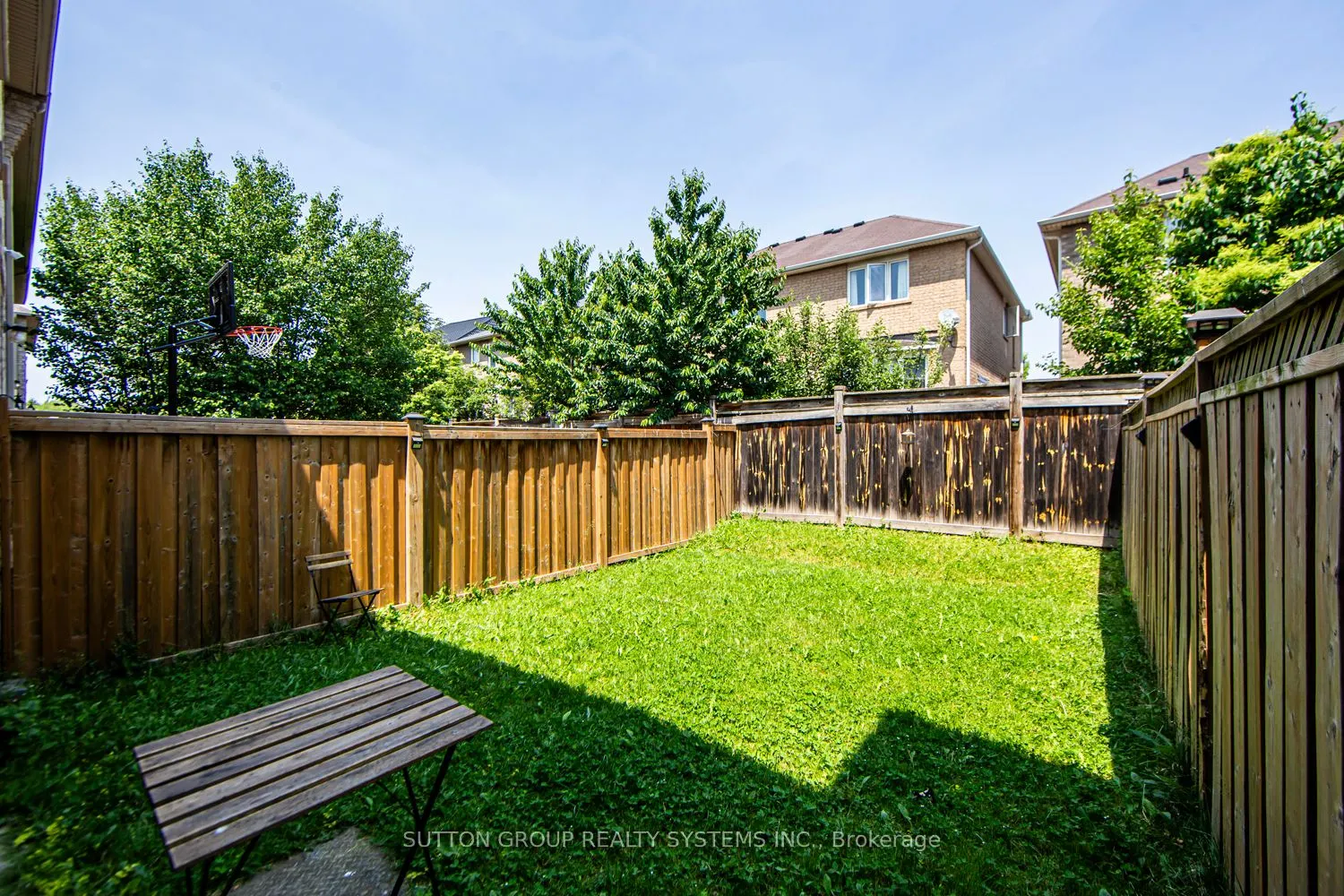 2453 Grand Oak Trail