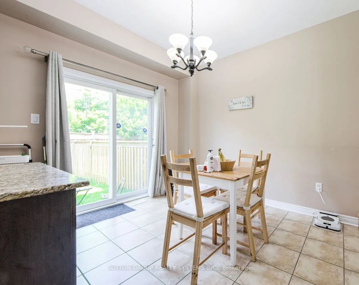 2453 Grand Oak Trail