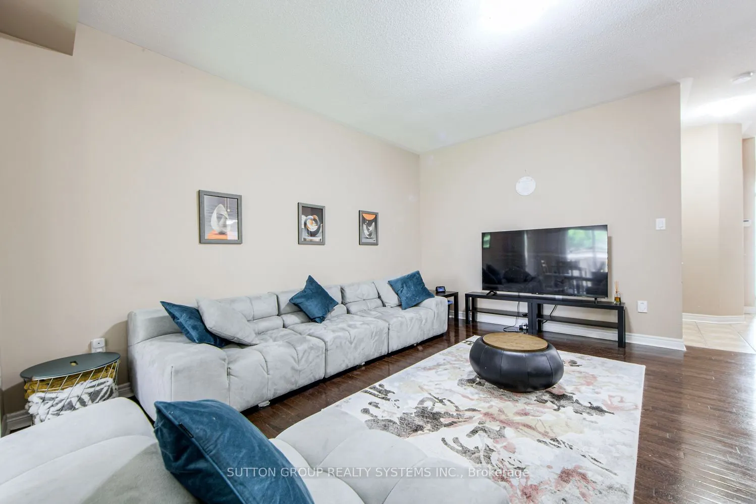2453 Grand Oak Trail