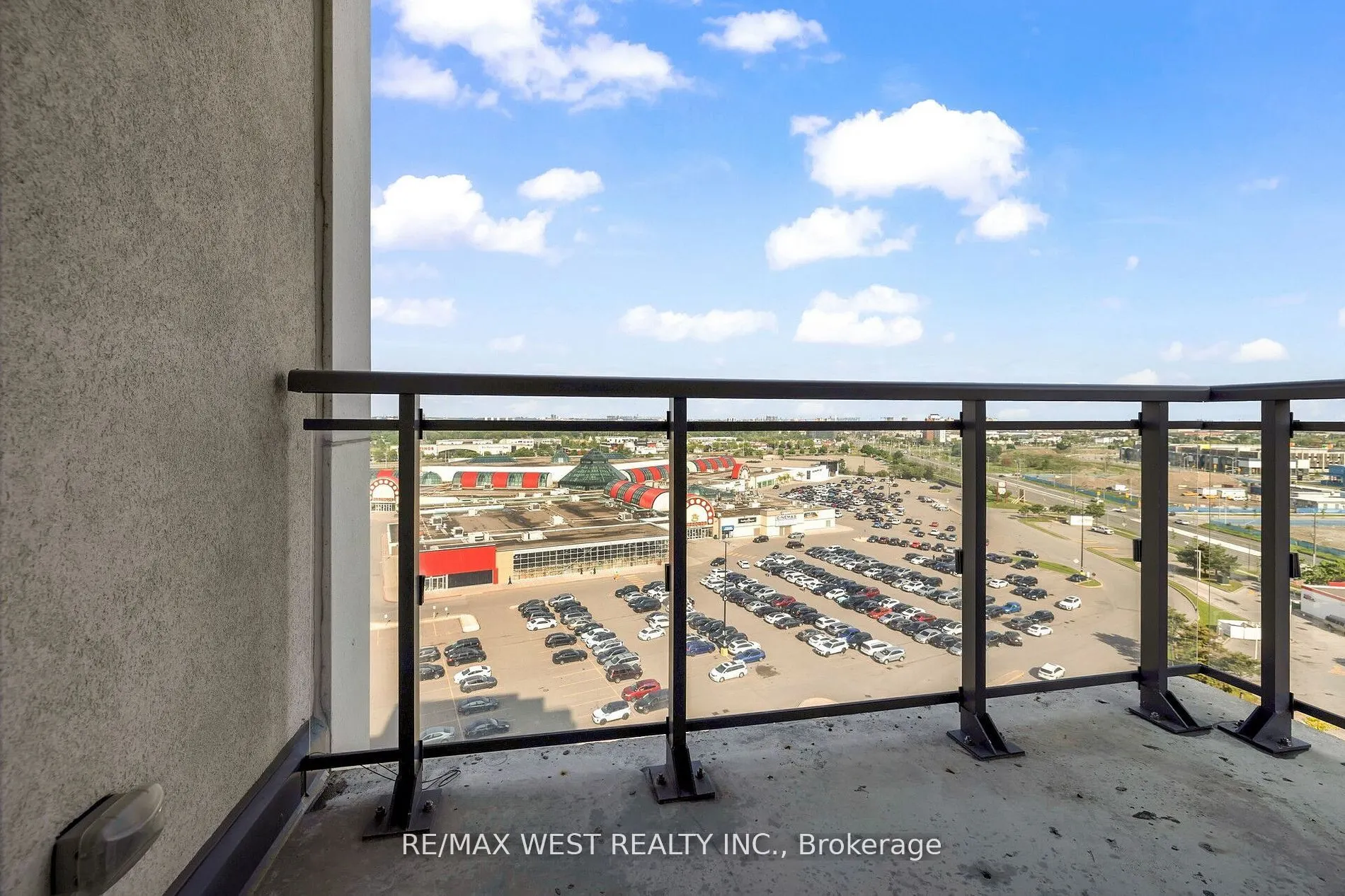 840 Queens Plate Drive, #1211