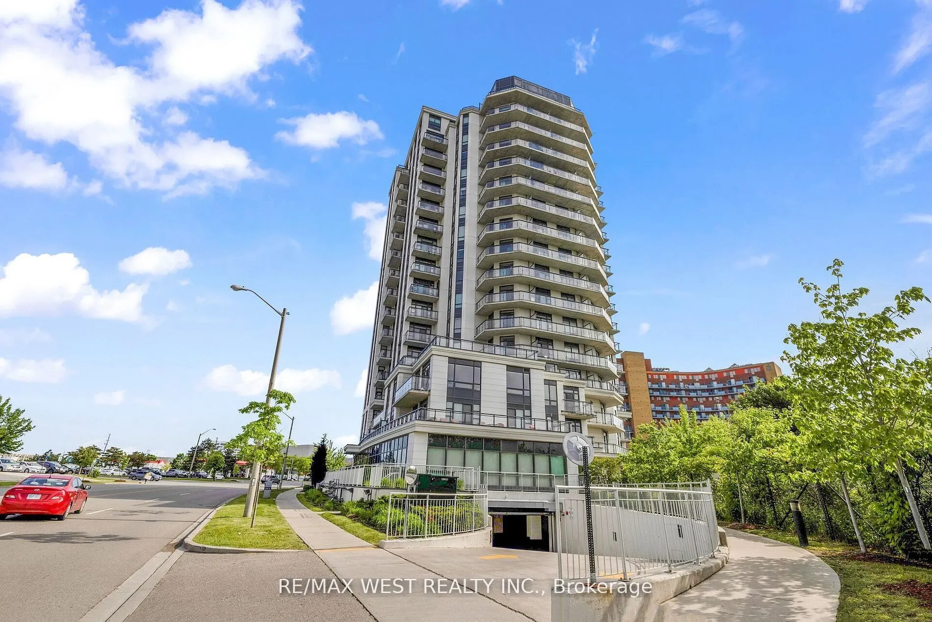840 Queens Plate Drive, #1211