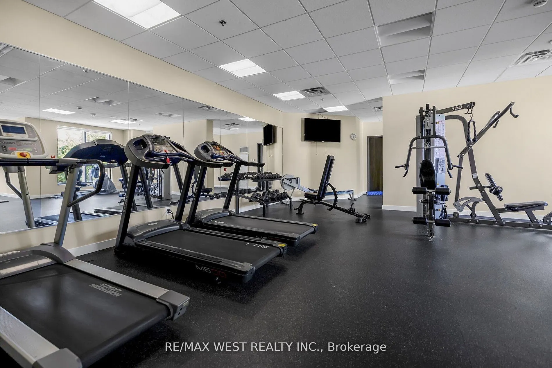 840 Queens Plate Drive, #1211