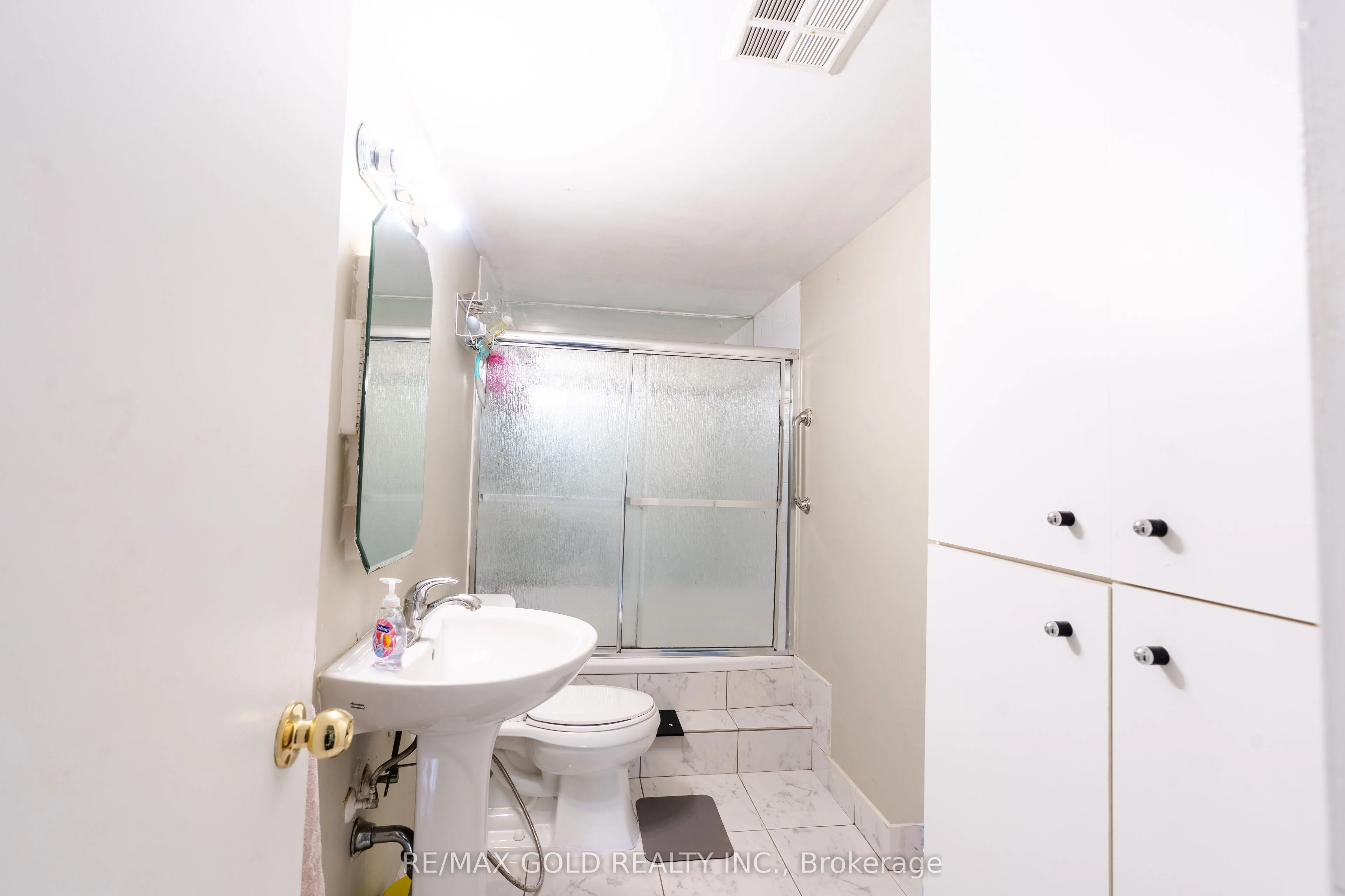 8 Lisa Street, #206