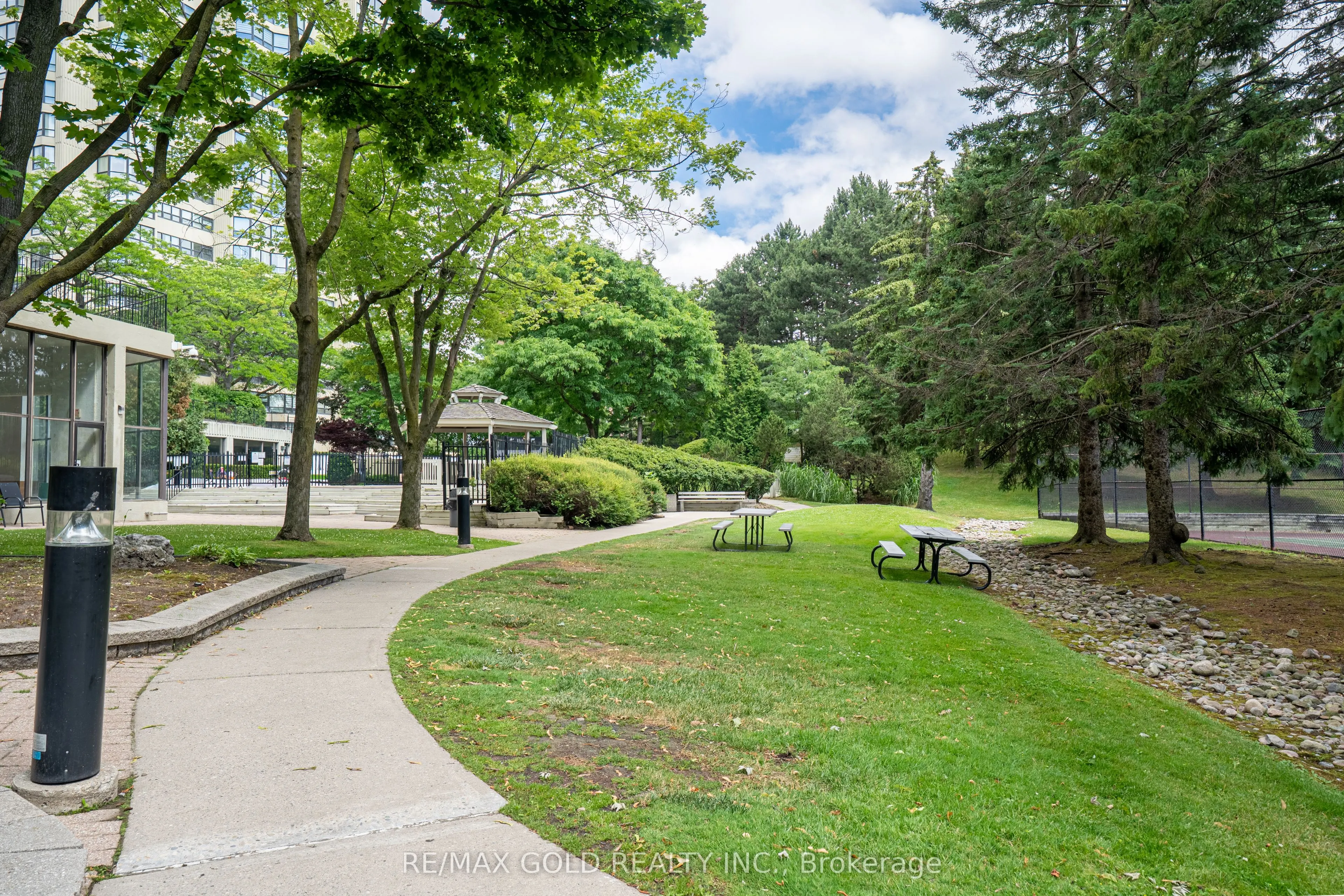 8 Lisa Street, #206