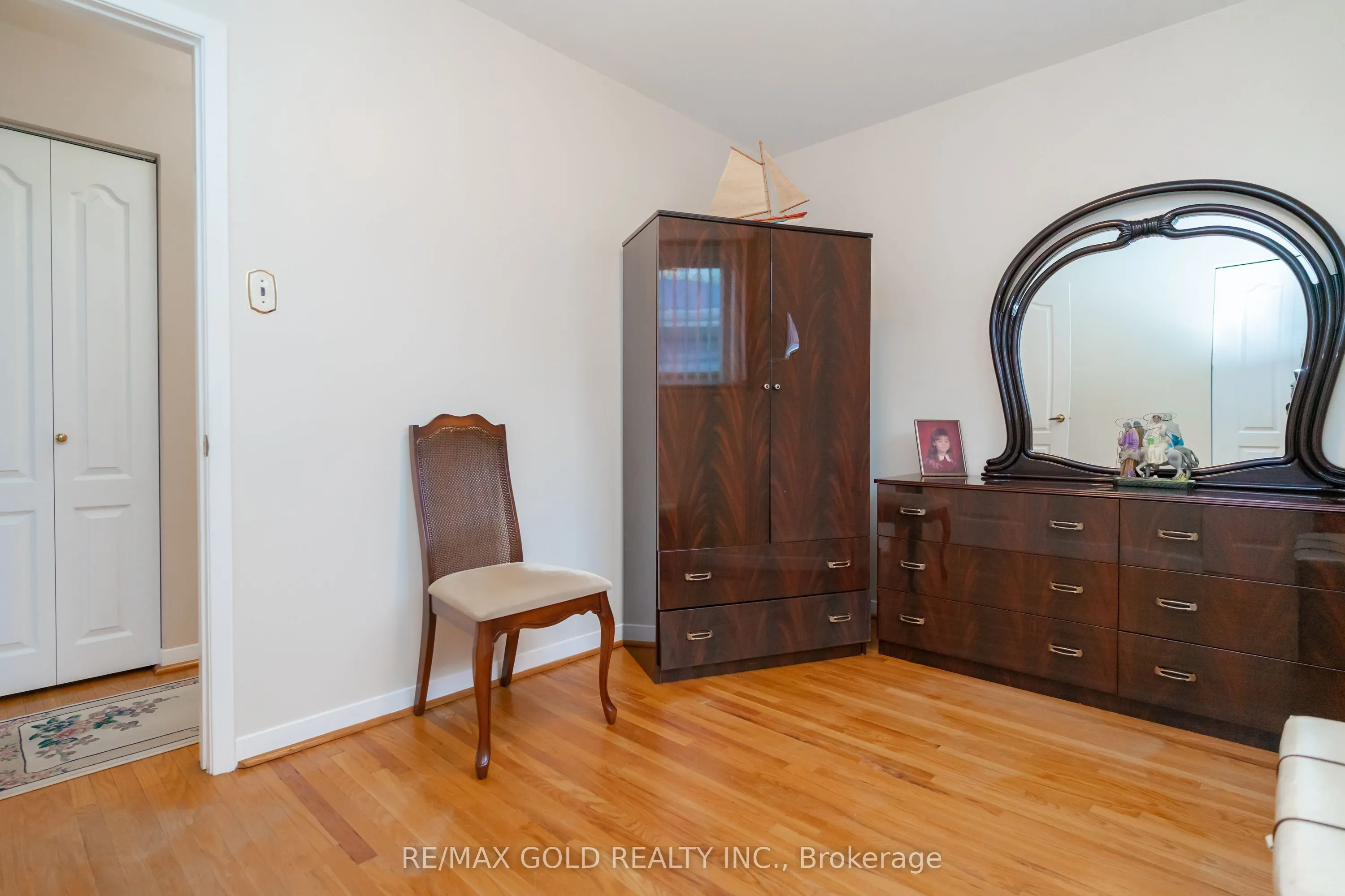 57 Cathcart Crescent