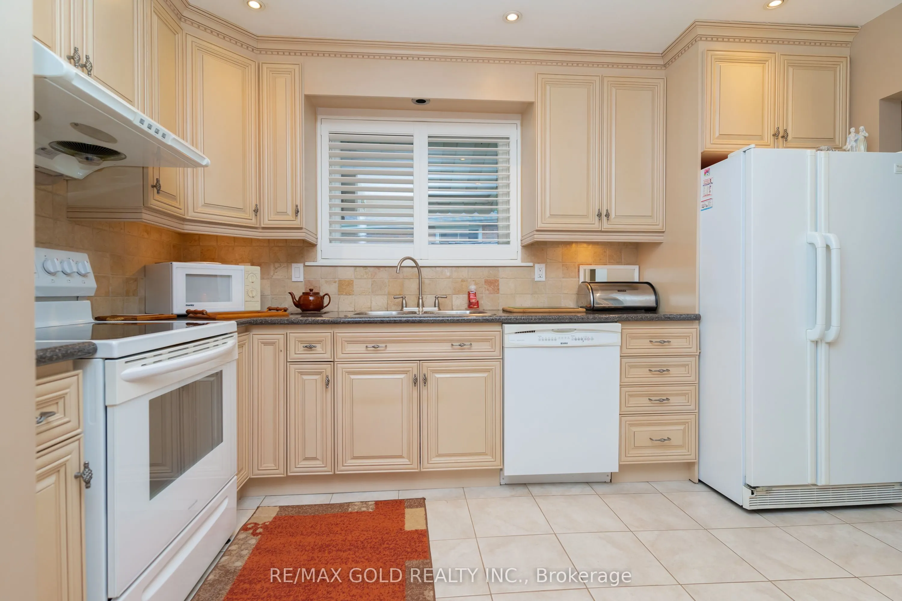57 Cathcart Crescent
