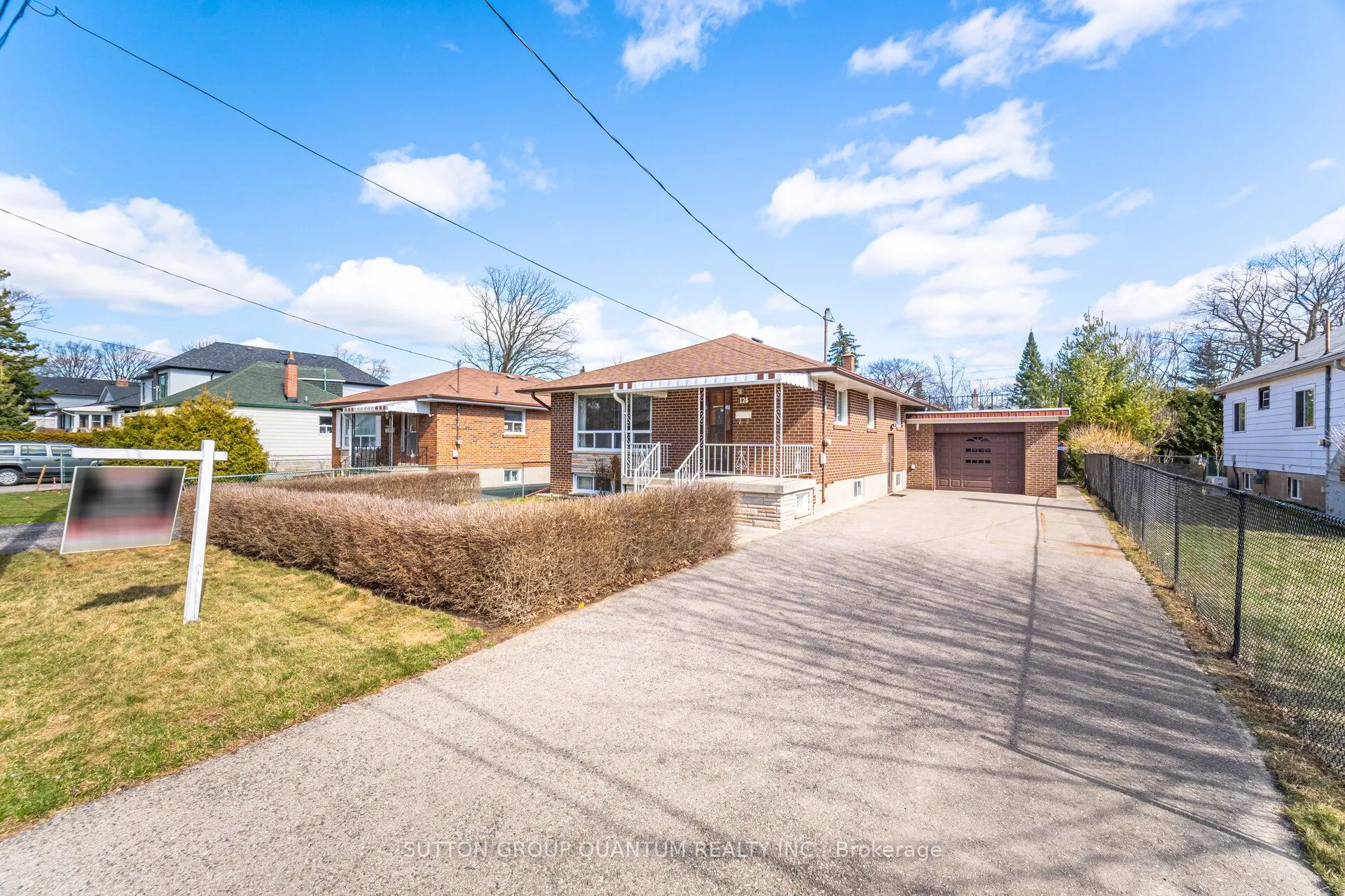 126 Angelene Street