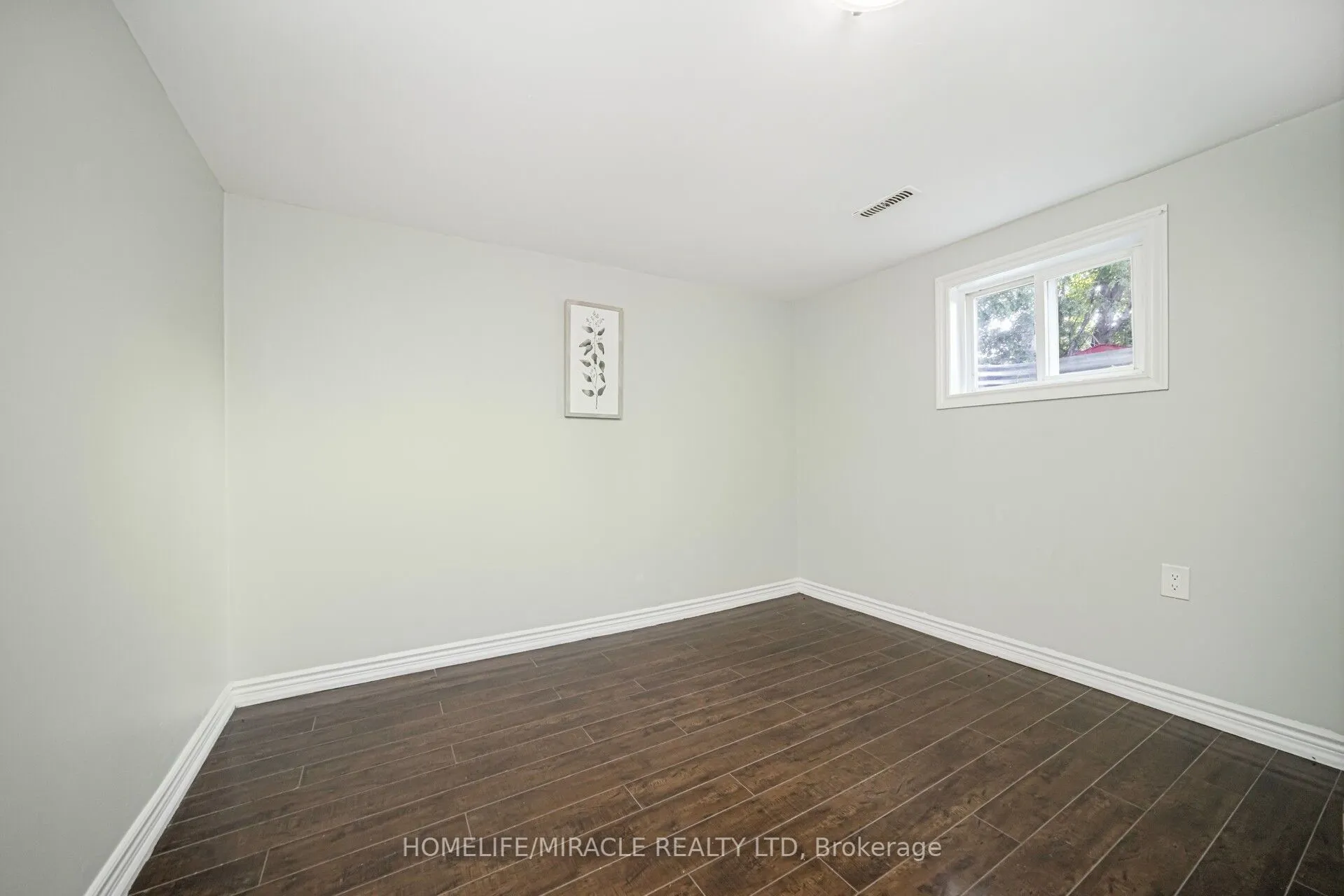 3777 Woodruff Crescent