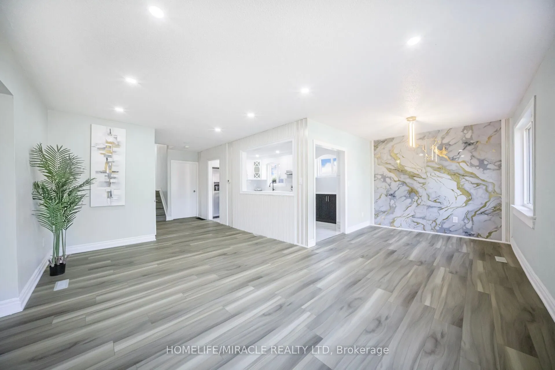 3777 Woodruff Crescent